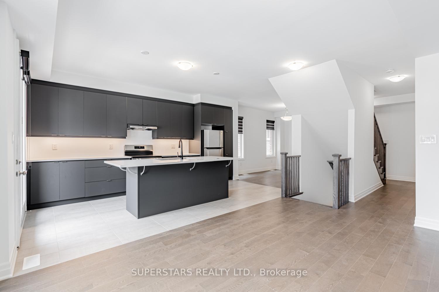 Photo 6 of 19 Avani Avenue, Markham, Victoria Square — HOMEH