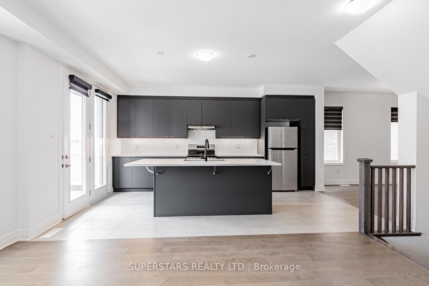 Photo 11 of 19 Avani Avenue, Markham, Victoria Square — HOMEH