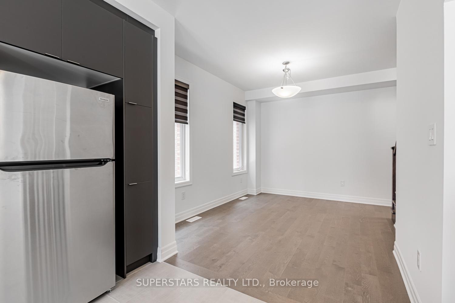 Photo 14 of 19 Avani Avenue, Markham, Victoria Square — HOMEH