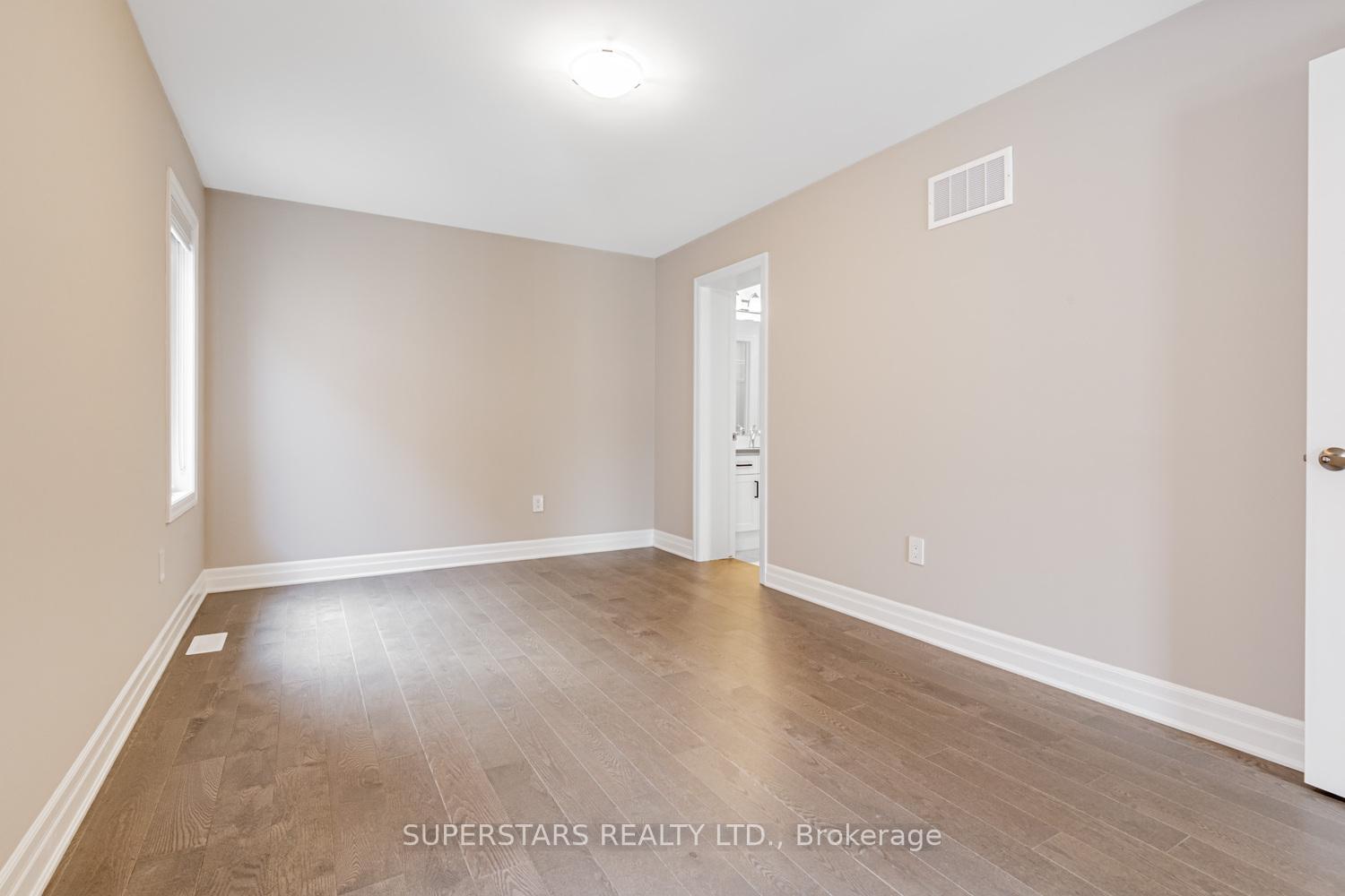 Photo 18 of 19 Avani Avenue, Markham, Victoria Square — HOMEH