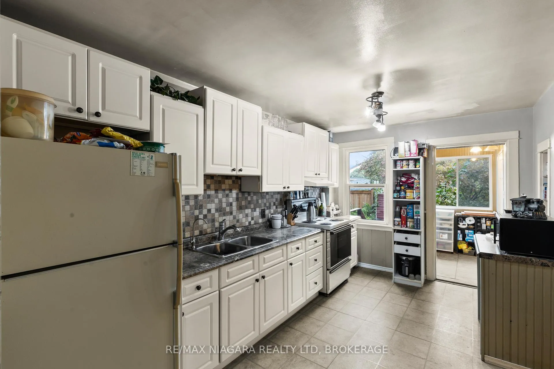 Photo 15 of 154 Melrose Avenue N, Hamilton, Stipley — HOMEH