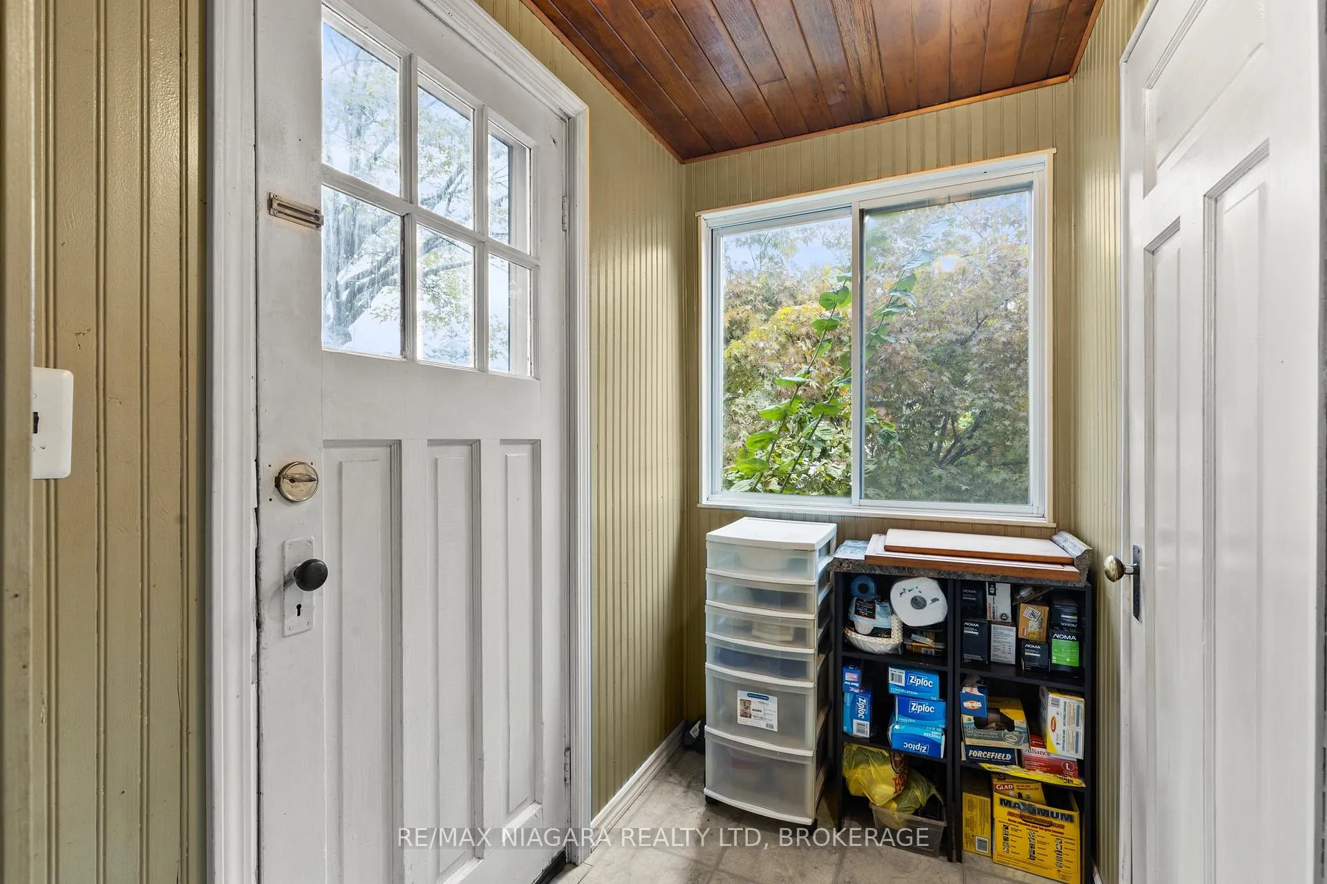 Photo 19 of 154 Melrose Avenue N, Hamilton, Stipley — HOMEH
