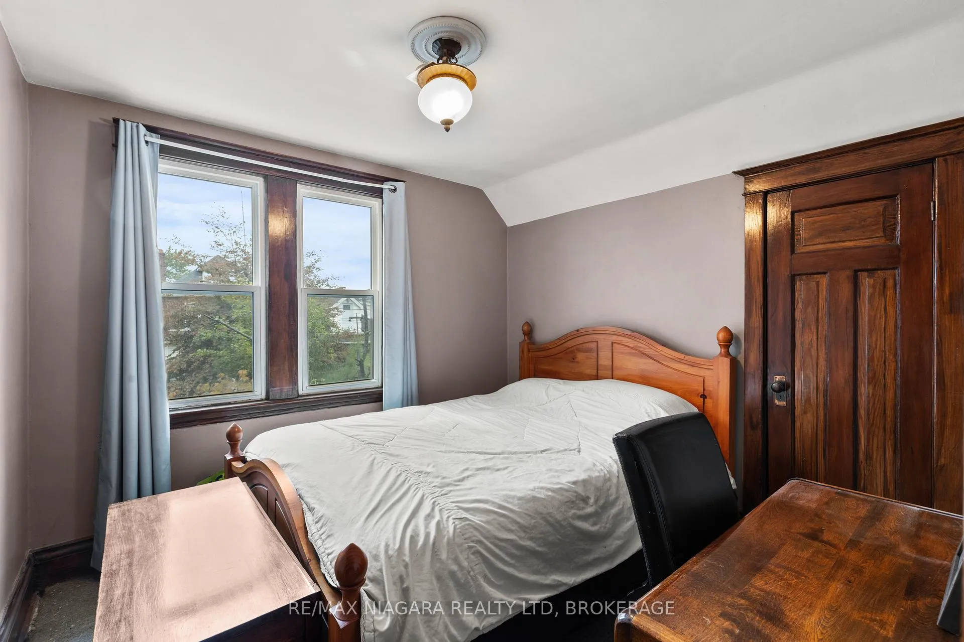 Photo 22 of 154 Melrose Avenue N, Hamilton, Stipley — HOMEH
