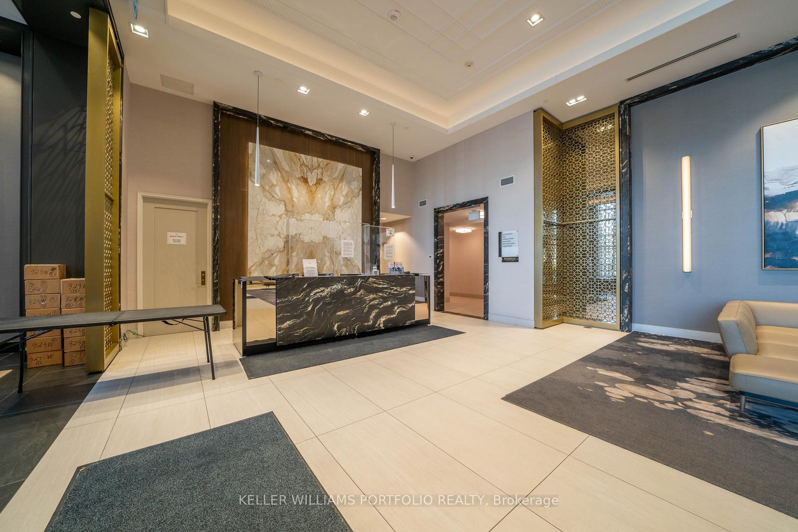 Photo 2 of Unit 220W, 268 Buchanan Drive, Markham, Unionville — HOMEH