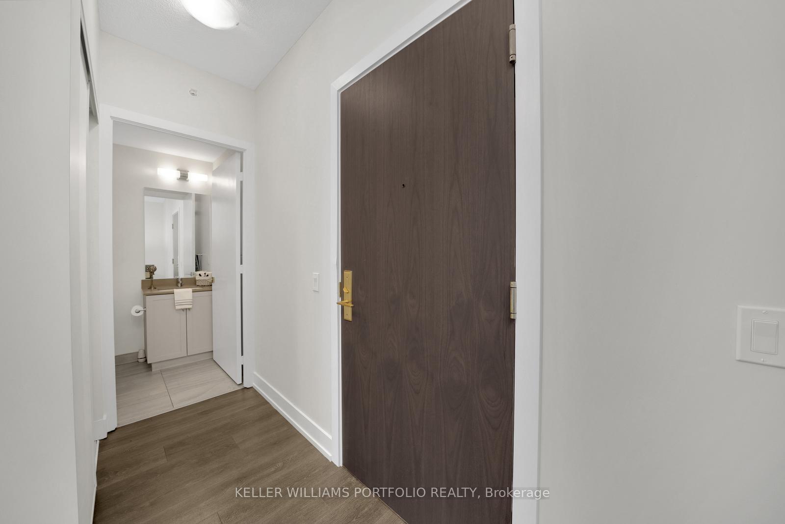 Photo 3 of Unit 220W, 268 Buchanan Drive, Markham, Unionville — HOMEH