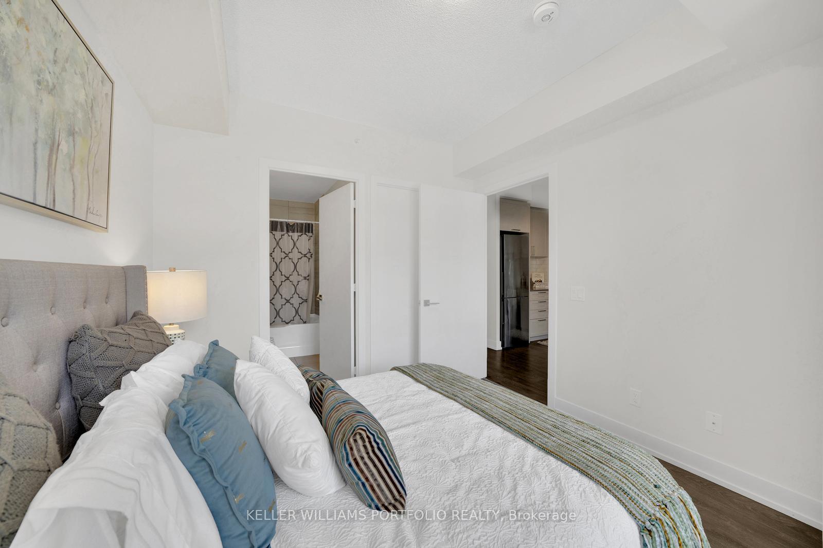 Photo 17 of Unit 220W, 268 Buchanan Drive, Markham, Unionville — HOMEH