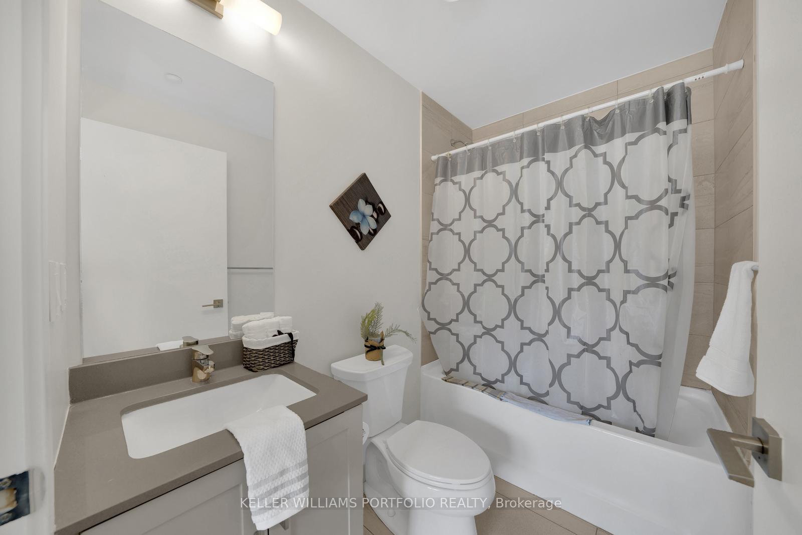 Photo 12 of Unit 220W, 268 Buchanan Drive, Markham, Unionville — HOMEH