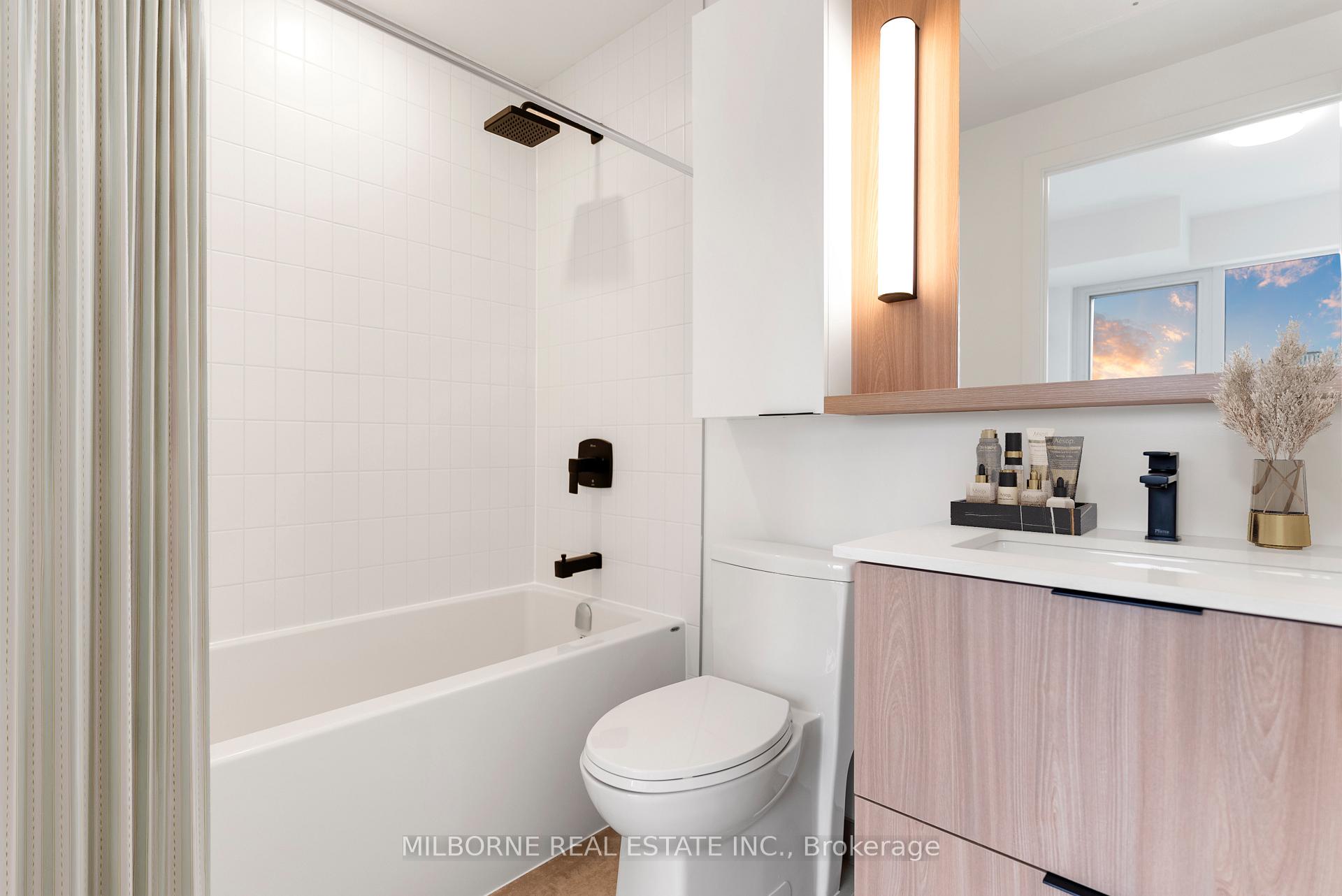 Photo 4 of Unit 1905, 5 Defries Street, Toronto, Regent Park — HOMEH