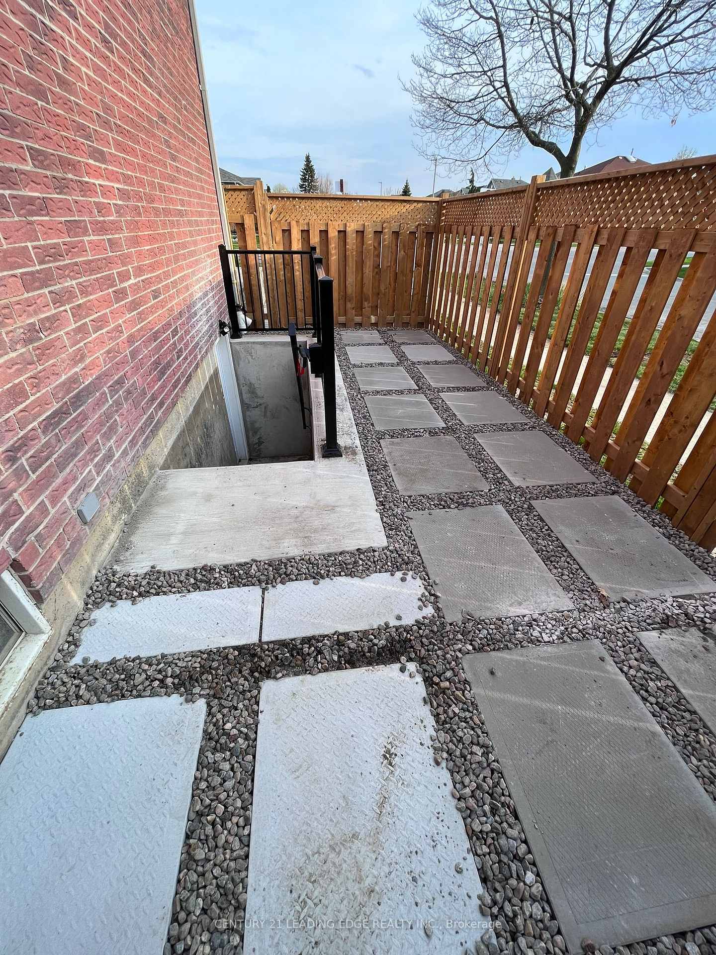 Photo 5 of Unit BSMT, 574 Strouds Lane, Pickering, Amberlea — HOMEH