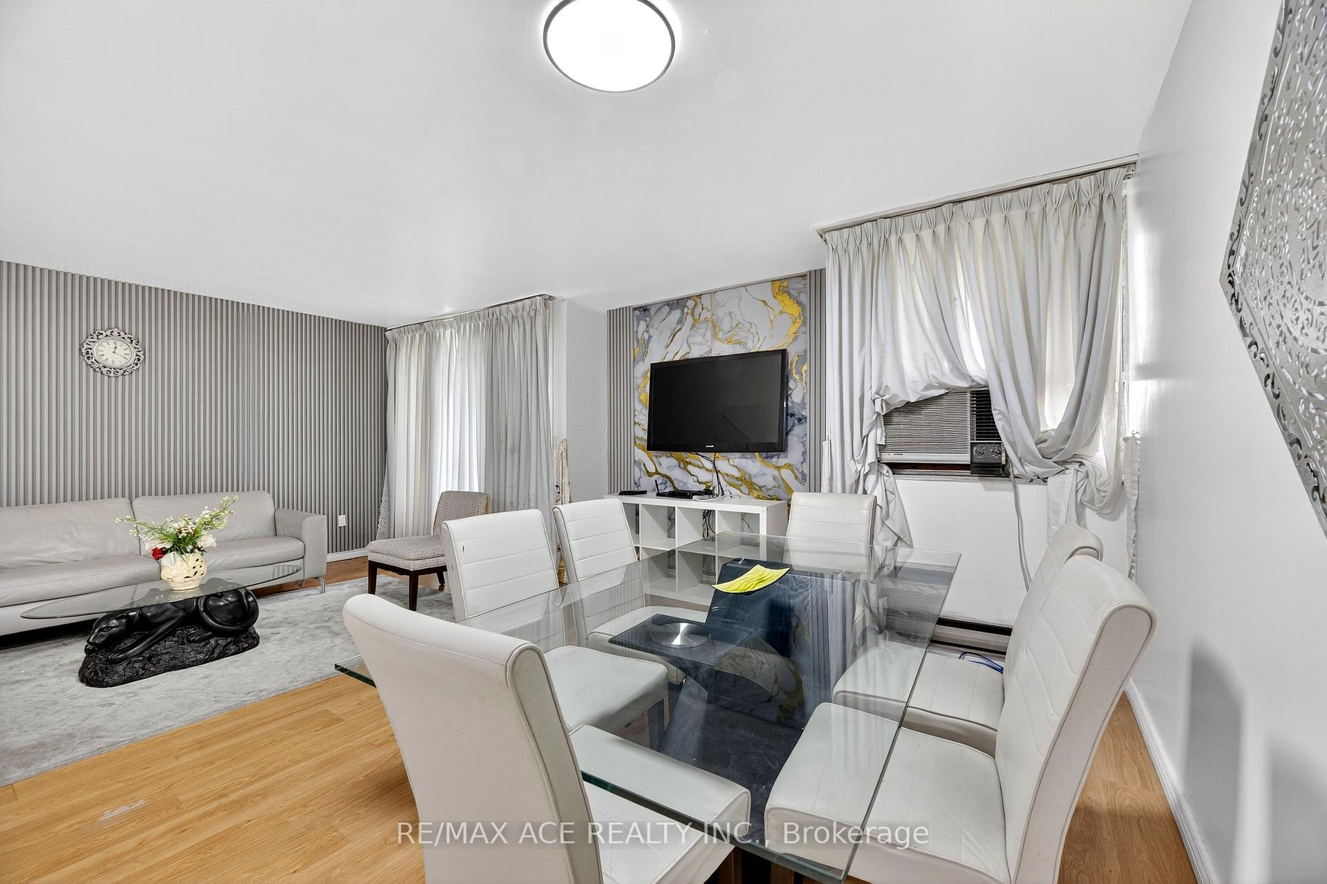 Photo 9 of Unit 303, 10 Crescent Town Road, Toronto, Crescent Town — HOMEH