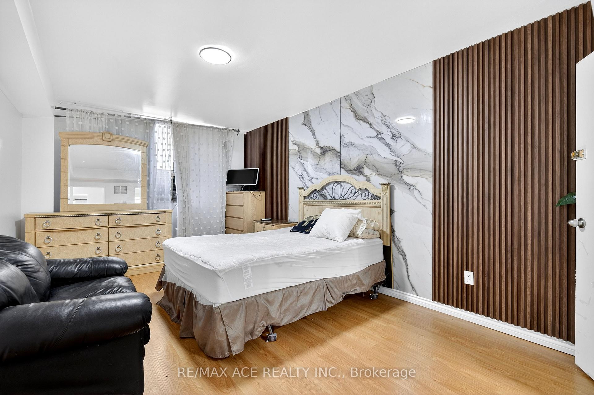 Photo 28 of Unit 303, 10 Crescent Town Road, Toronto, Crescent Town — HOMEH