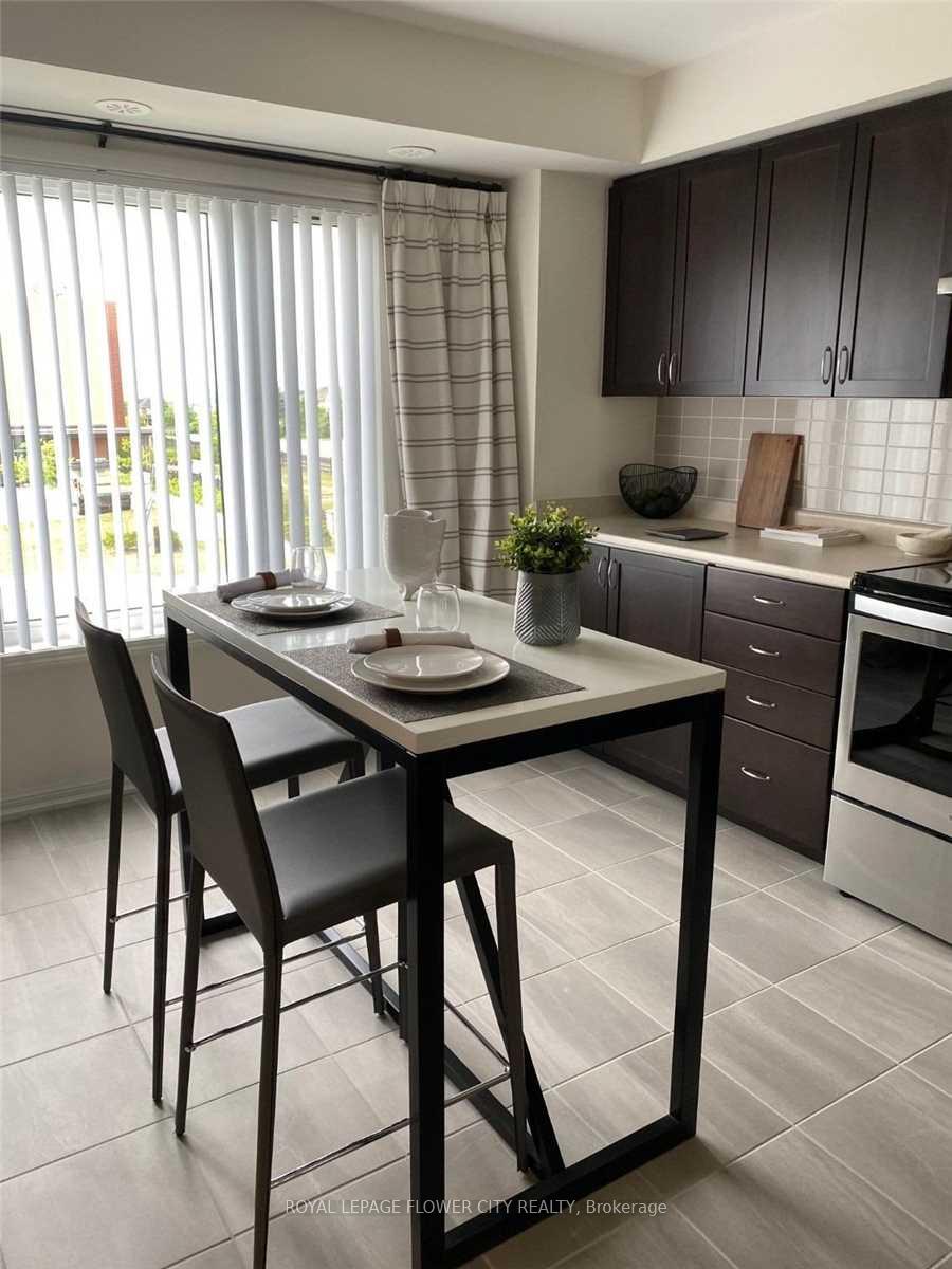 Photo 14 of Unit 52, 250 Sunnymeadow Boulevard E, Brampton, Sandringham-Wellington — HOMEH