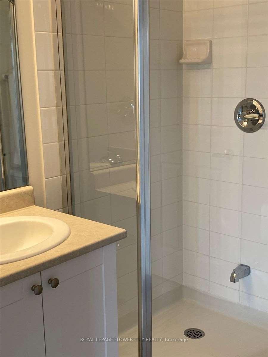Photo 11 of Unit 52, 250 Sunnymeadow Boulevard E, Brampton, Sandringham-Wellington — HOMEH