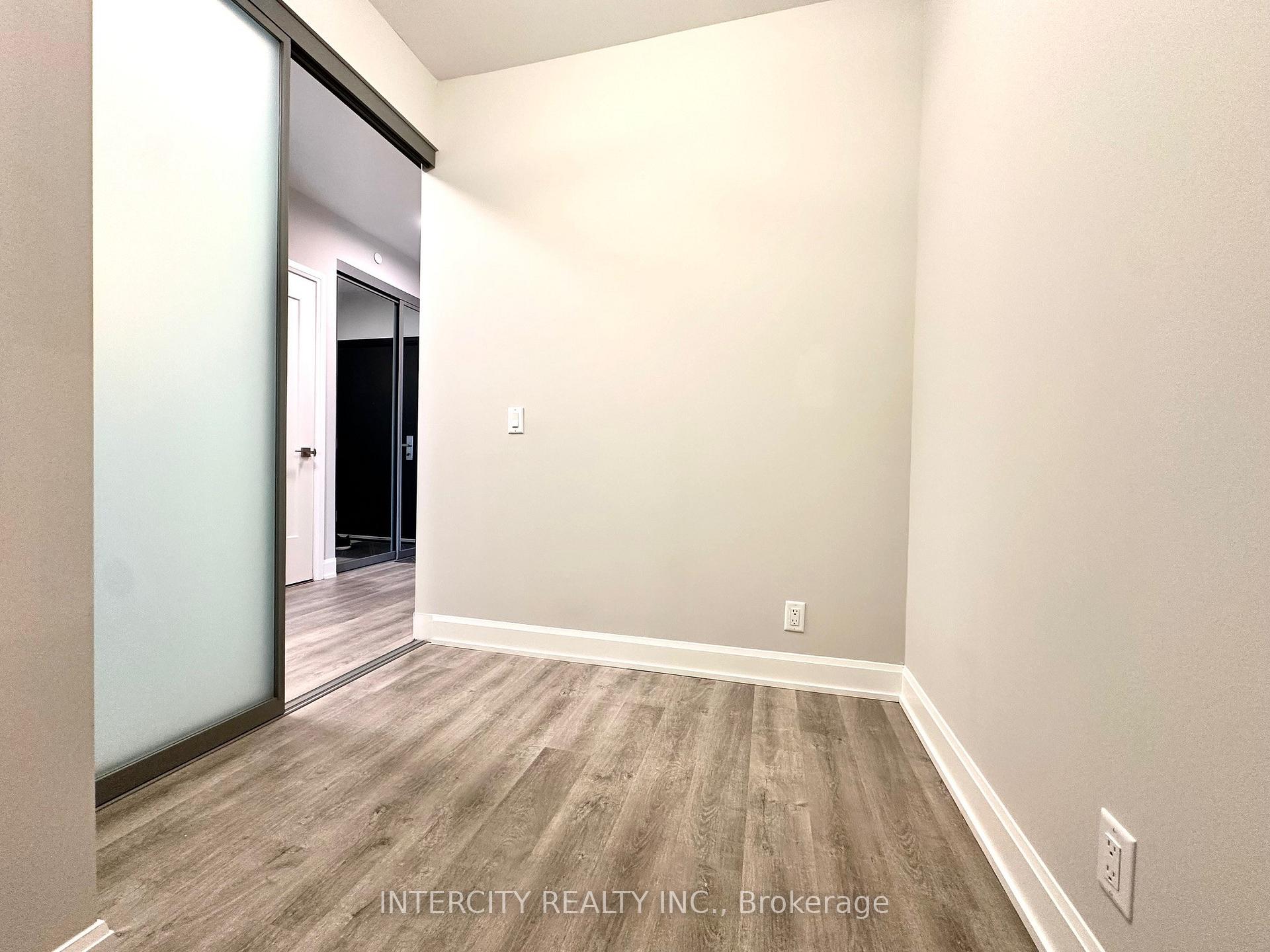 Photo 12 of Unit 1710, 38 Gandhi Lane, Markham, Commerce Valley — HOMEH