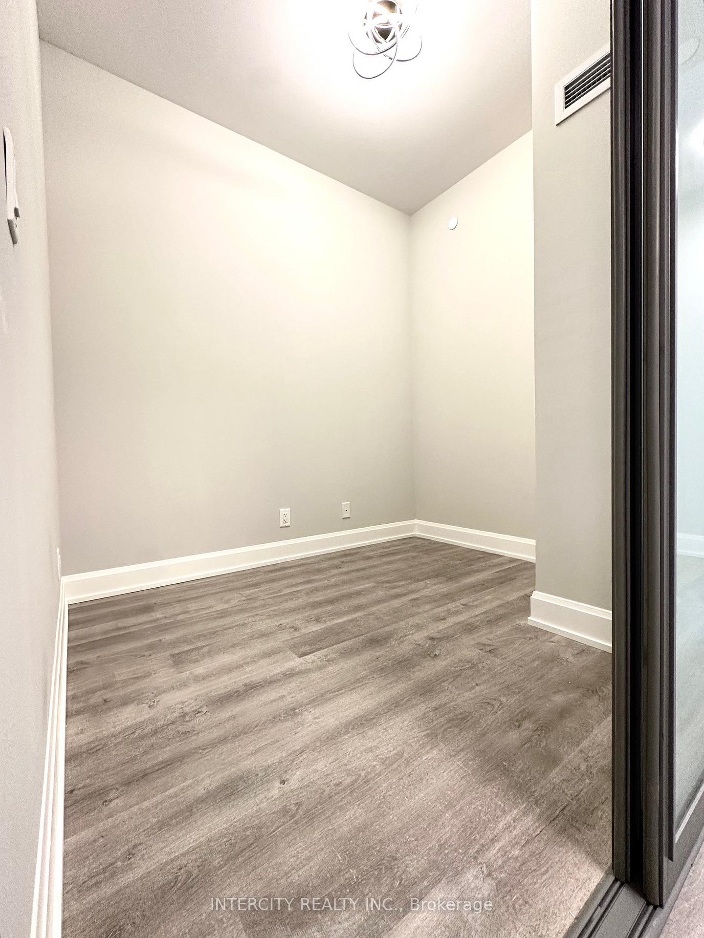 Photo 11 of Unit 1710, 38 Gandhi Lane, Markham, Commerce Valley — HOMEH