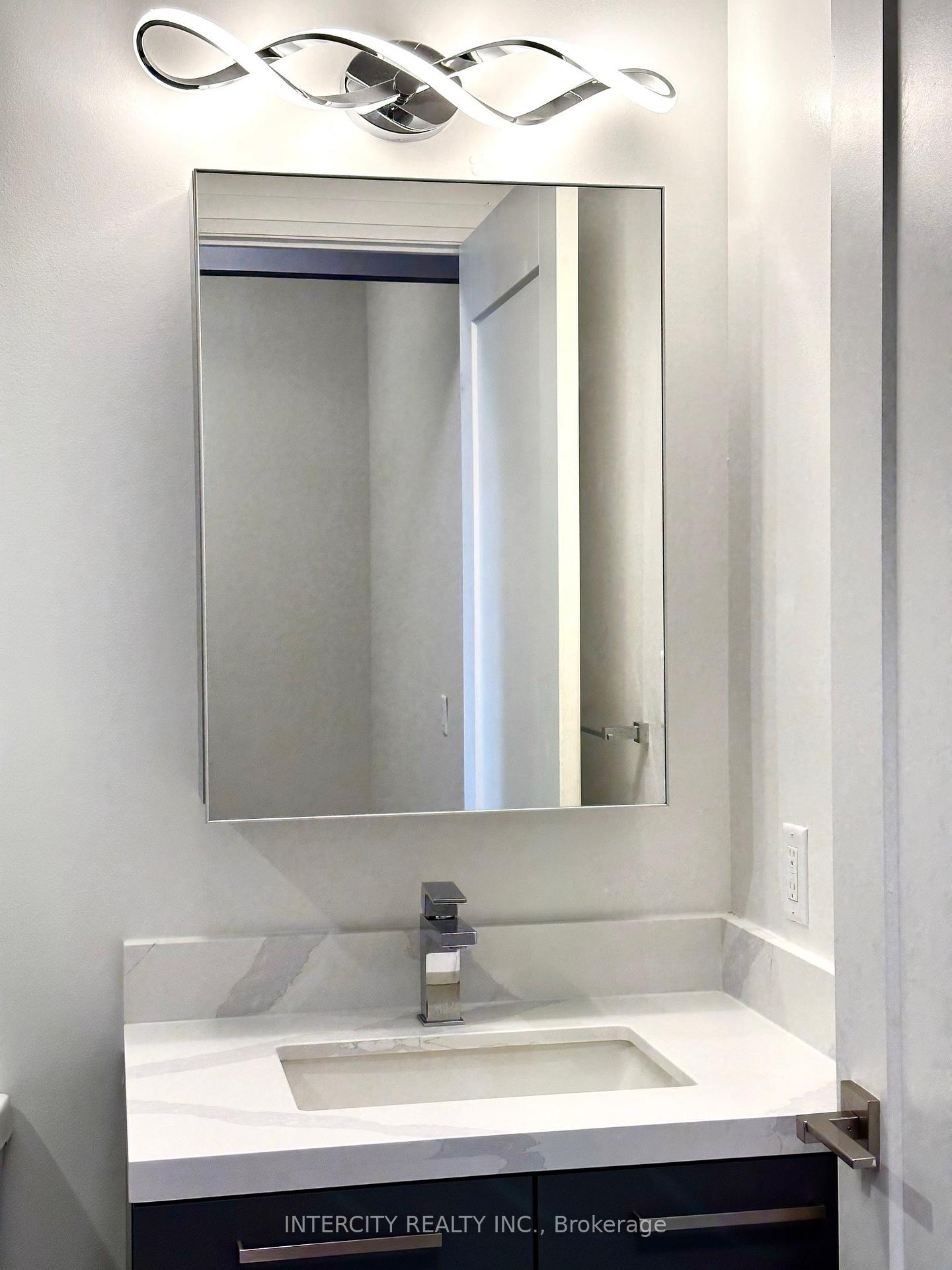 Photo 9 of Unit 1710, 38 Gandhi Lane, Markham, Commerce Valley — HOMEH