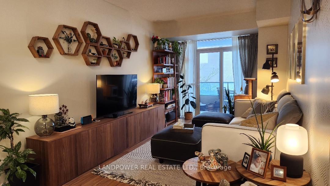 Photo 3 of Unit 261, 23 Cox Boulevard, Markham, Unionville — HOMEH