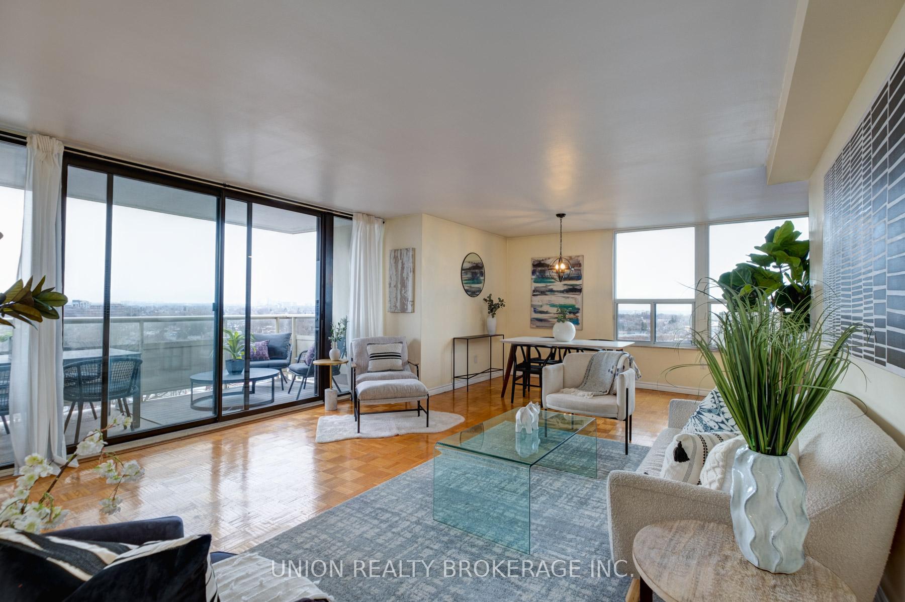 Front of Unit 1202, 980 Broadview Avenue