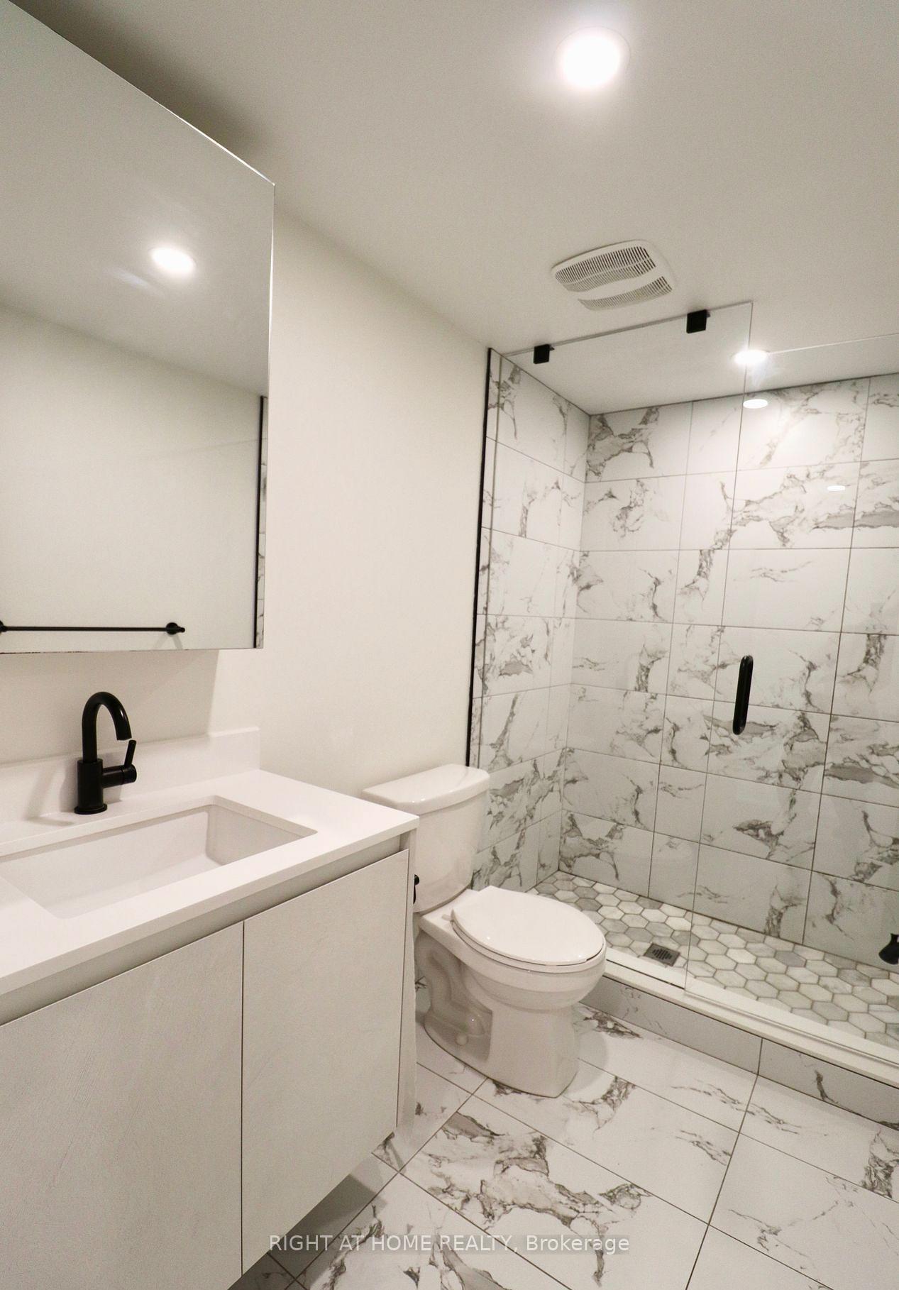 Photo 16 of Unit Main, 676 Coxwell Avenue, Toronto, Greenwood-Coxwell — HOMEH