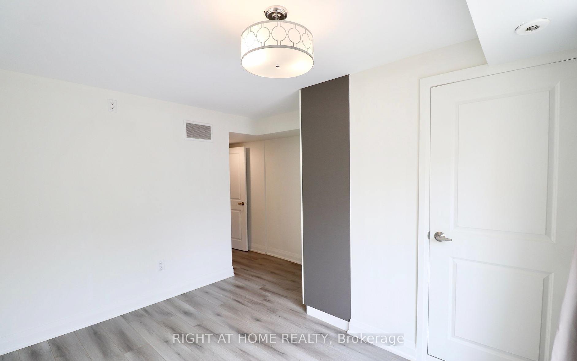 Photo 15 of Unit Main, 676 Coxwell Avenue, Toronto, Greenwood-Coxwell — HOMEH