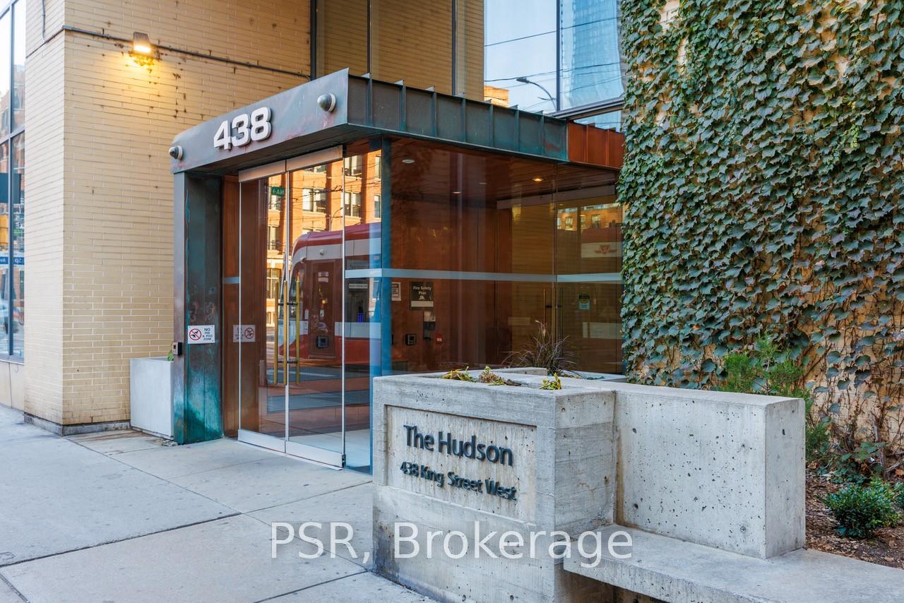 Photo 3 of Unit 612, 438 King Street W, Toronto, Waterfront Communities — HOMEH