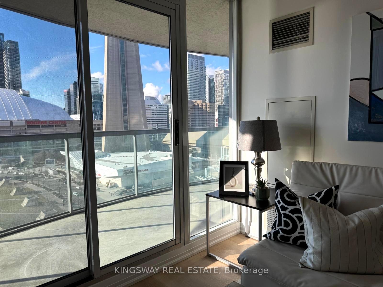 Photo 10 of Unit 1811, 51 Lower Simcoe Street, Toronto, Waterfront Communities — HOMEH