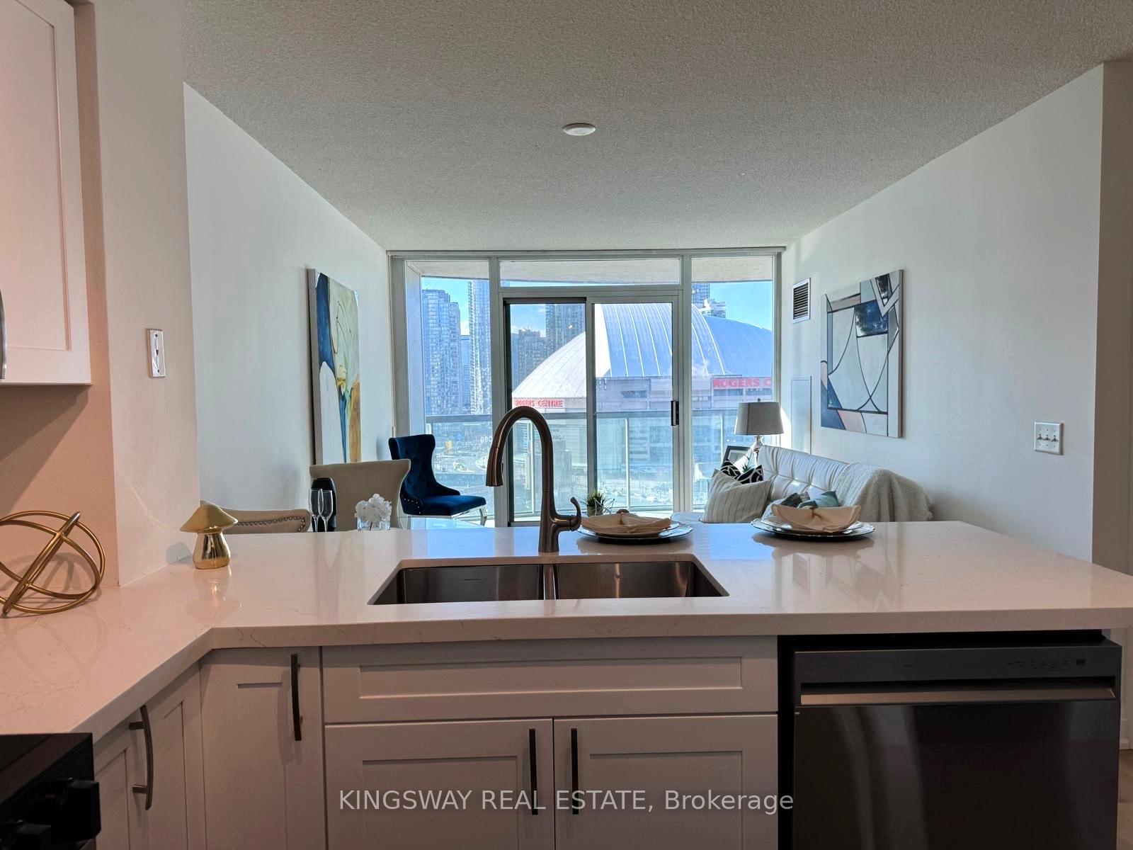 Photo 18 of Unit 1811, 51 Lower Simcoe Street, Toronto, Waterfront Communities — HOMEH