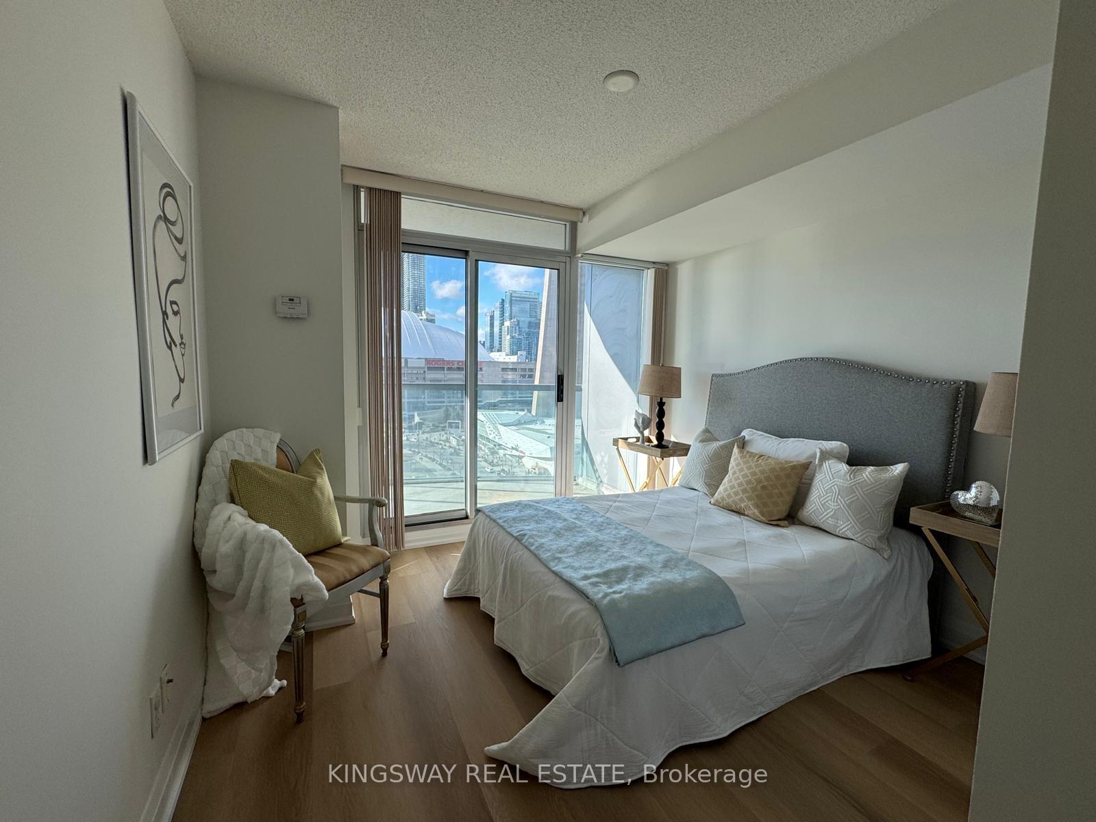 Photo 23 of Unit 1811, 51 Lower Simcoe Street, Toronto, Waterfront Communities — HOMEH