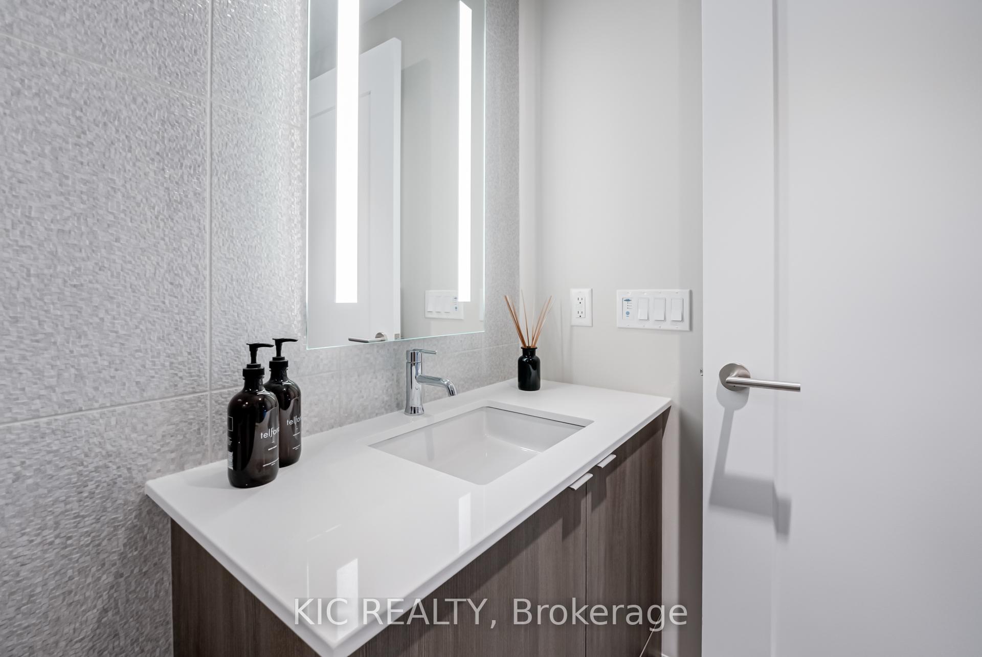 Photo 19 of Unit 3923, 585 Bloor Street E, Toronto, North St. James Town — HOMEH