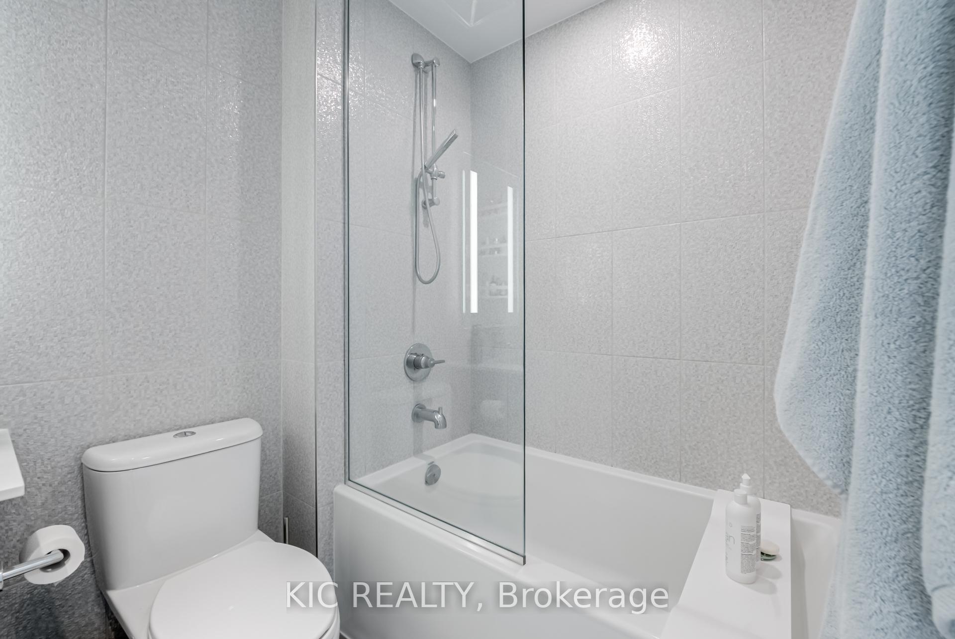 Photo 24 of Unit 3923, 585 Bloor Street E, Toronto, North St. James Town — HOMEH