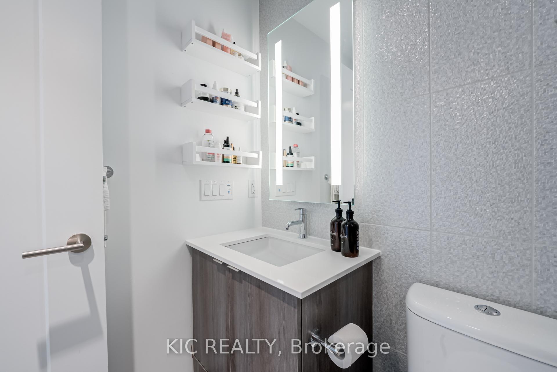 Photo 31 of Unit 3923, 585 Bloor Street E, Toronto, North St. James Town — HOMEH