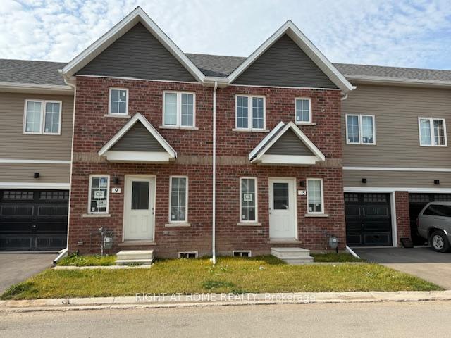 Photo 6 of 9 Waterleaf Trail, Welland, Broadway — HOMEH
