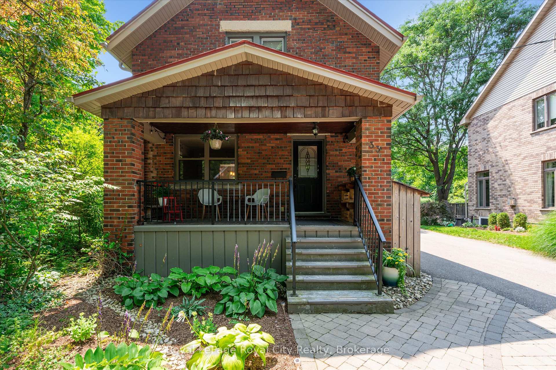 Photo 3 of 33 Mary Street, Guelph, Dovercliffe Park/Old University — HOMEH