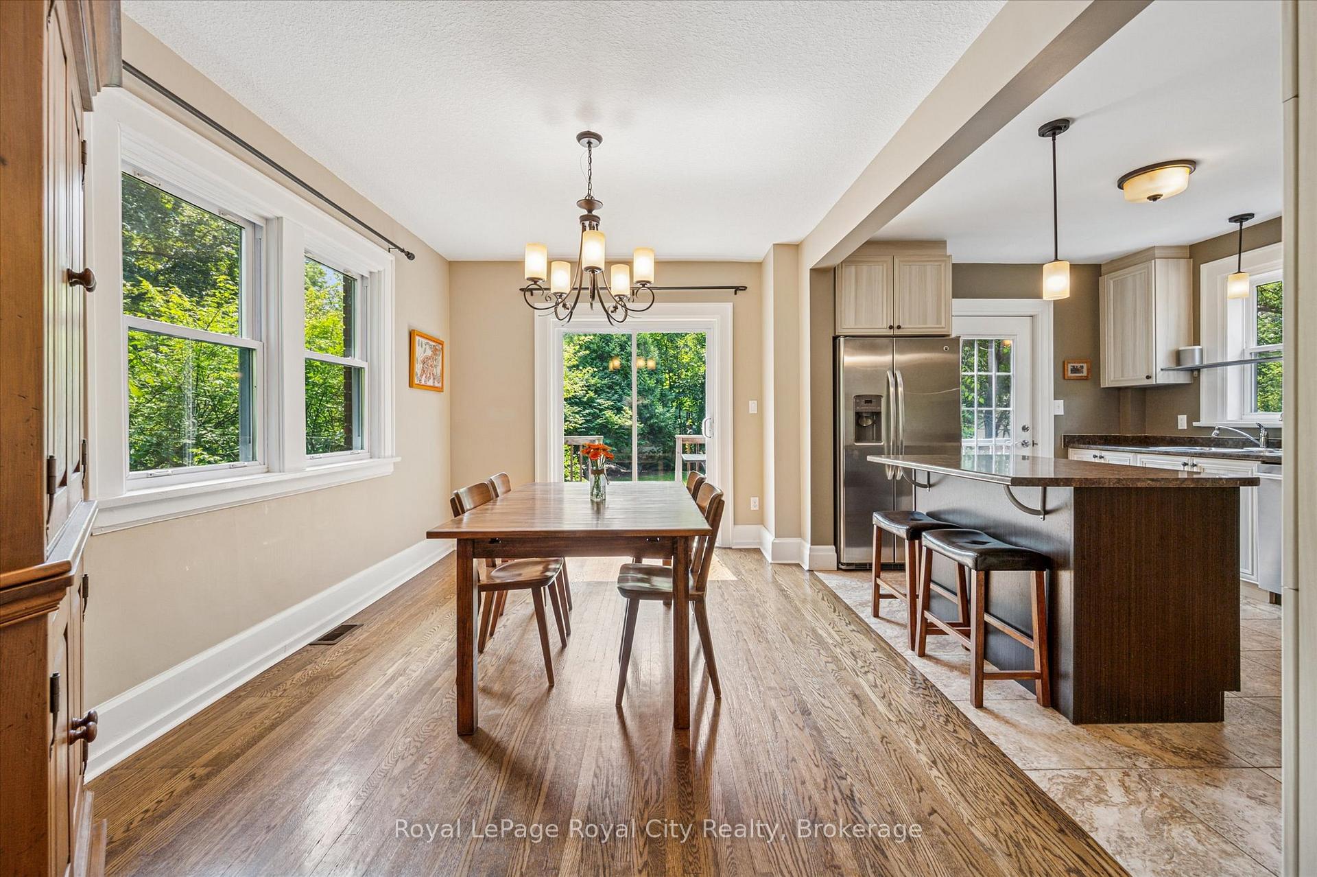 Photo 10 of 33 Mary Street, Guelph, Dovercliffe Park/Old University — HOMEH