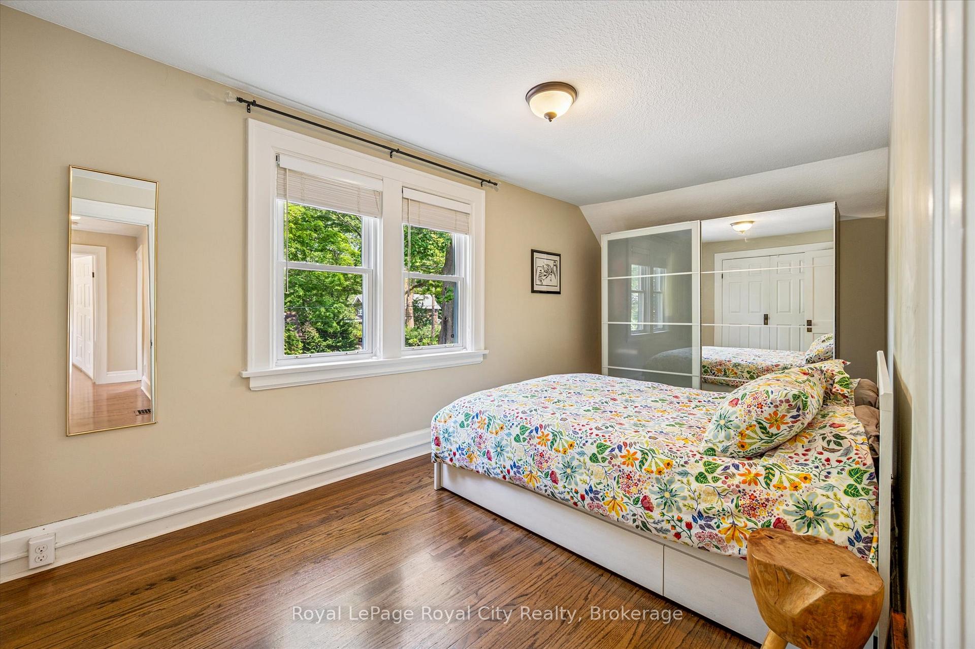 Photo 20 of 33 Mary Street, Guelph, Dovercliffe Park/Old University — HOMEH