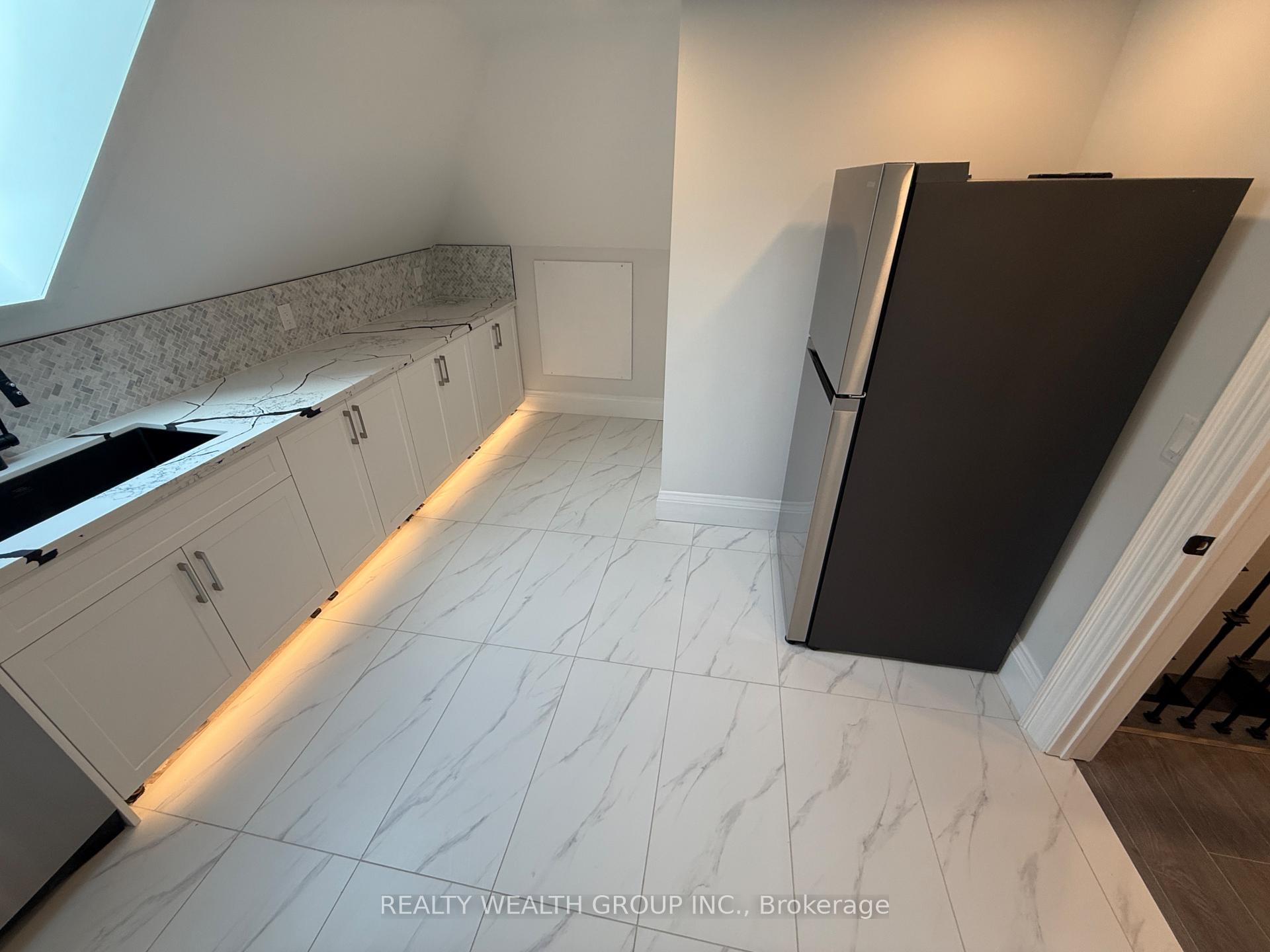Photo 15 of 761 O Connor Drive, Toronto, O'Connor-Parkview — HOMEH