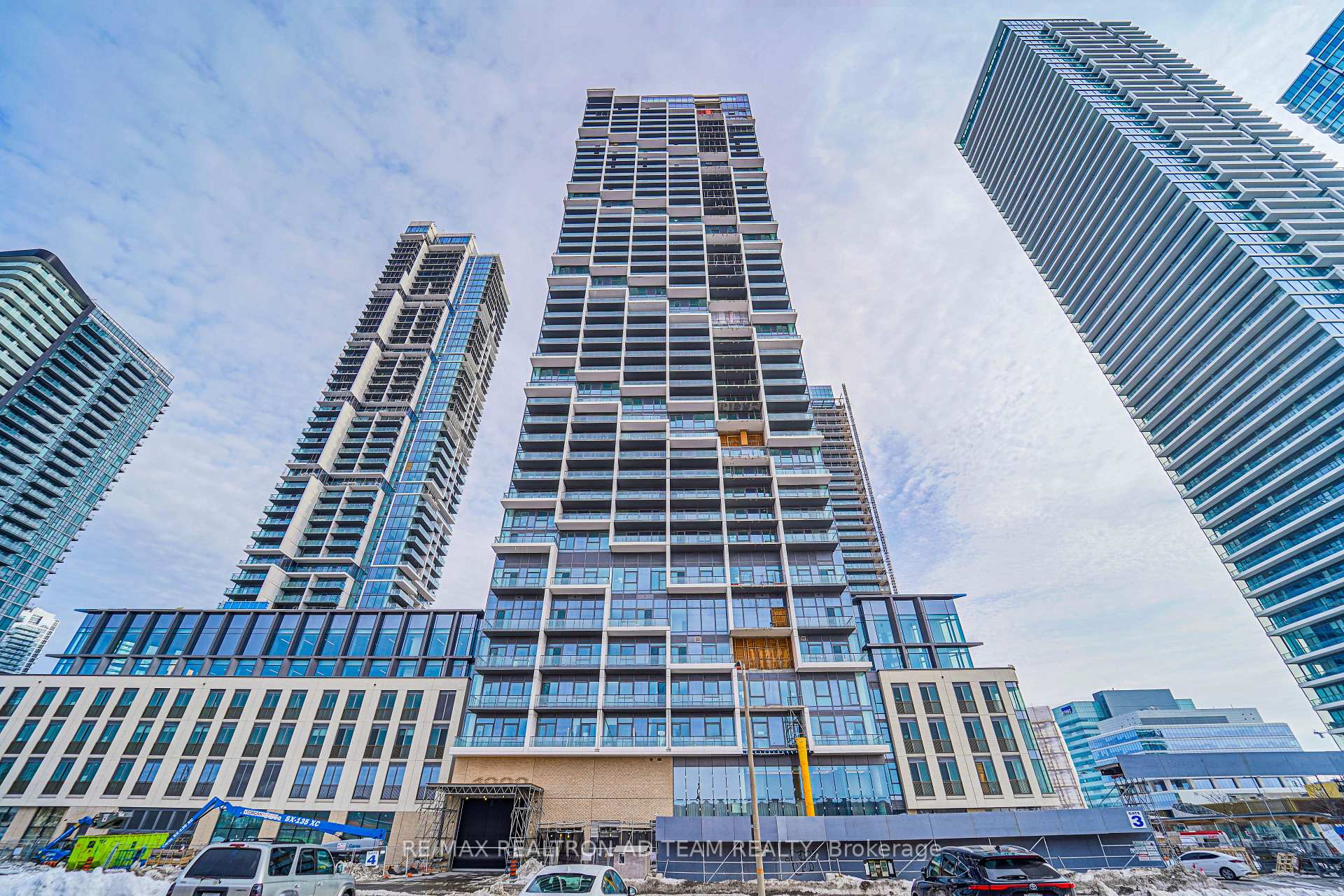 Front of Unit 1901, 1000 Portage Parkway