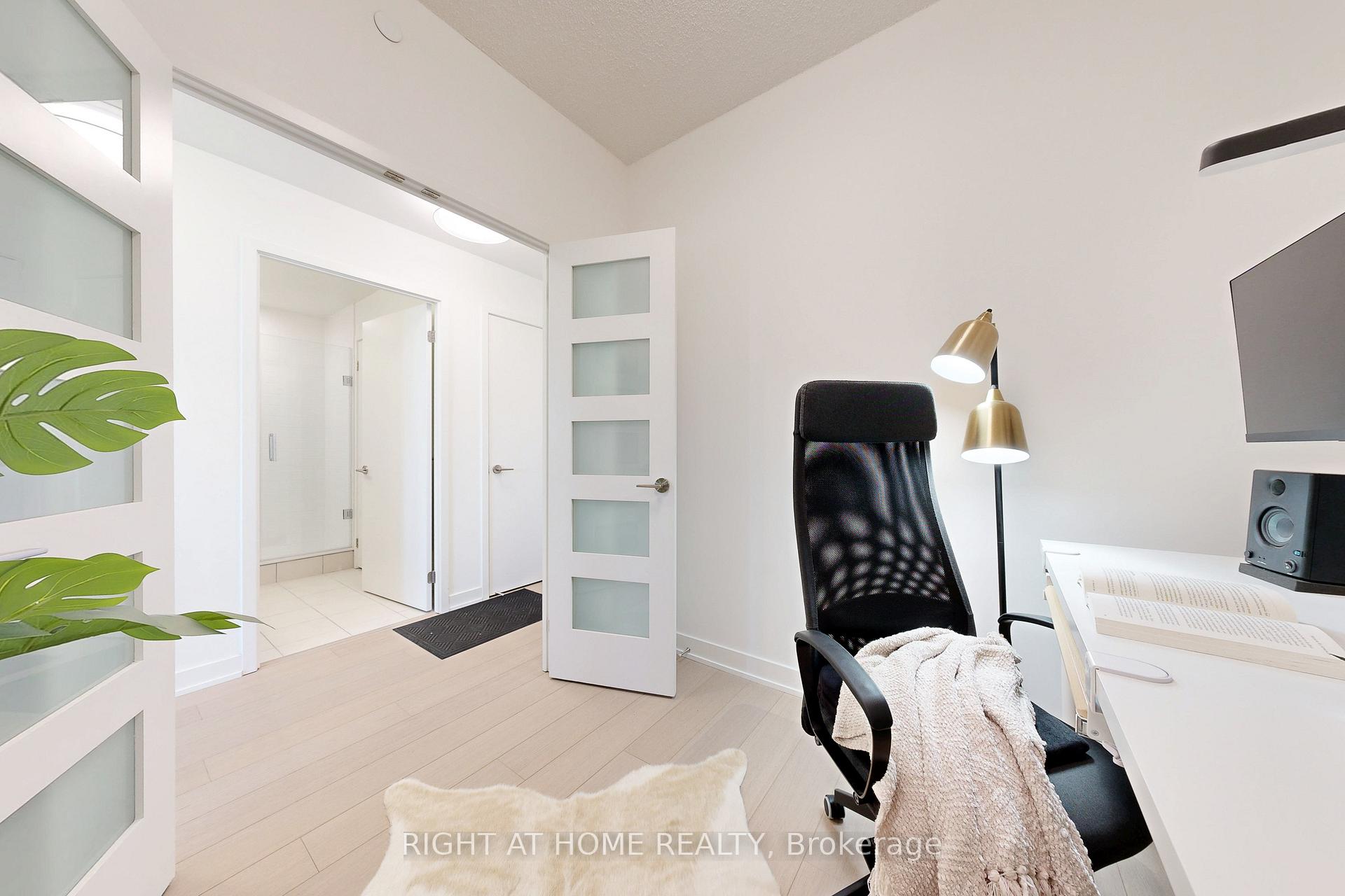 Photo 8 of Unit B807, 292 Verdale Crossing, Markham, Unionville — HOMEH