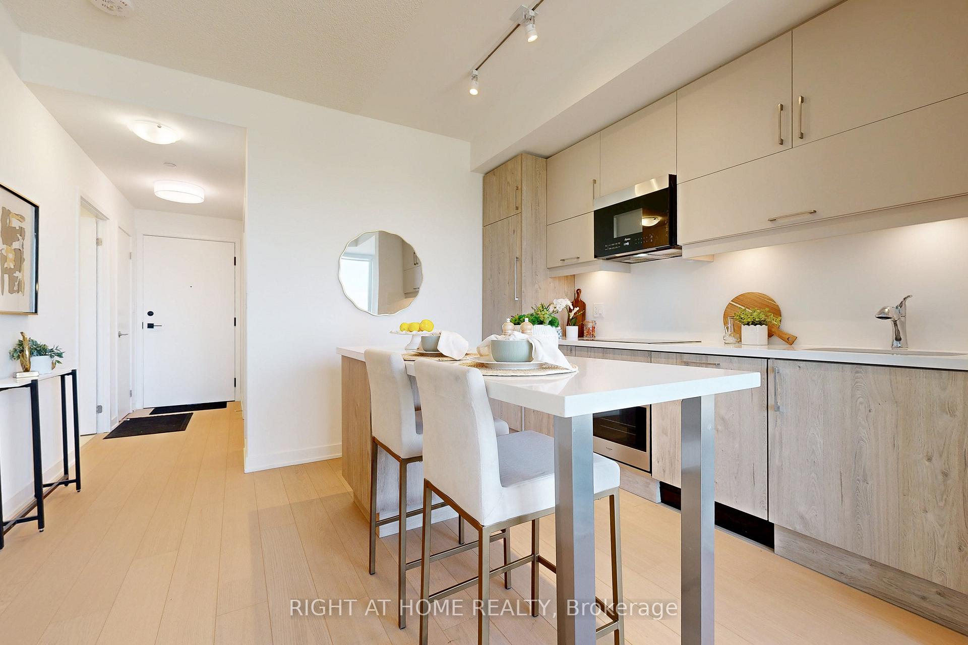 Photo 12 of Unit B807, 292 Verdale Crossing, Markham, Unionville — HOMEH