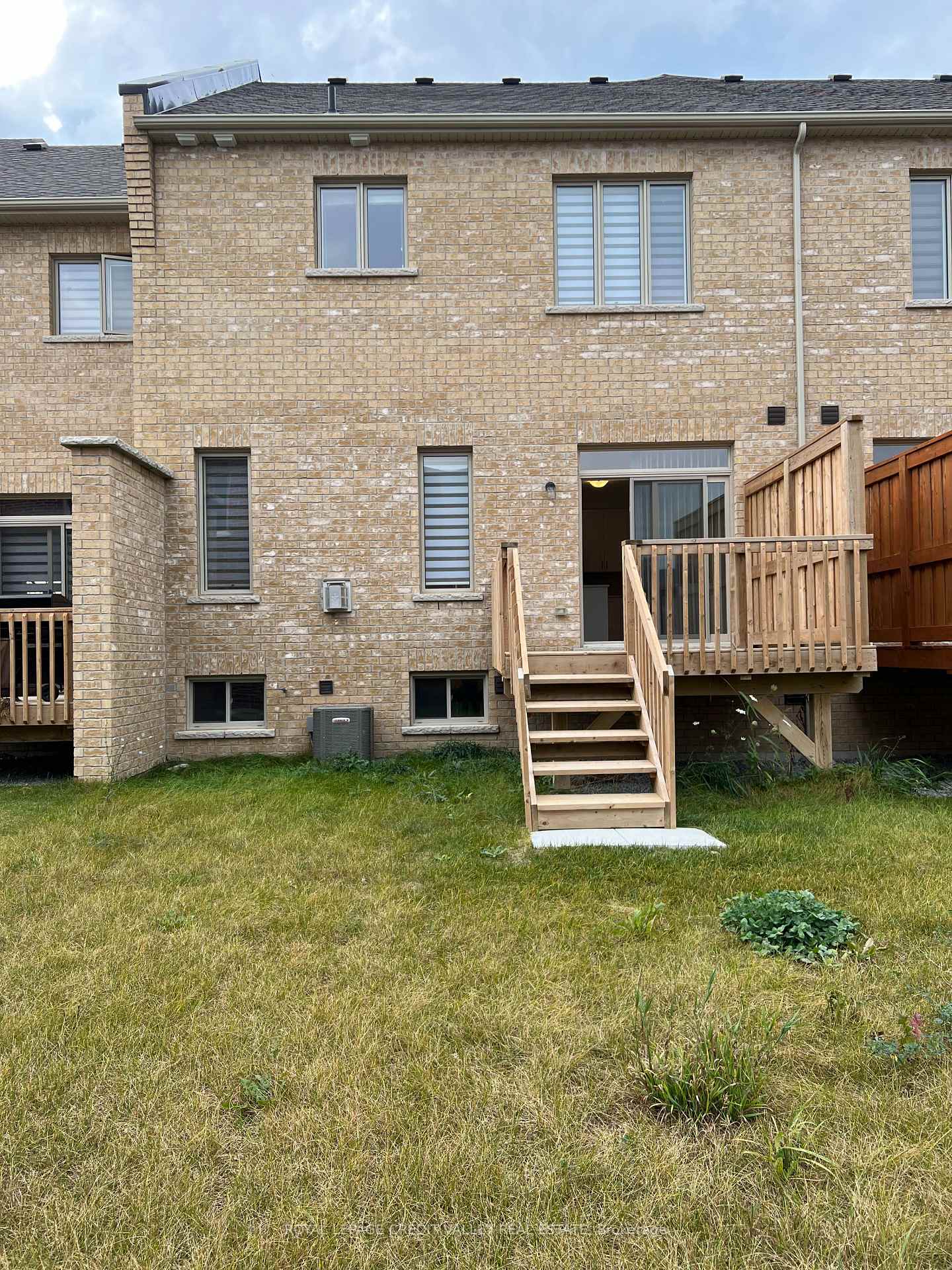 Photo 24 of 7 Cachia Lane, Ajax, Northwest Ajax — HOMEH