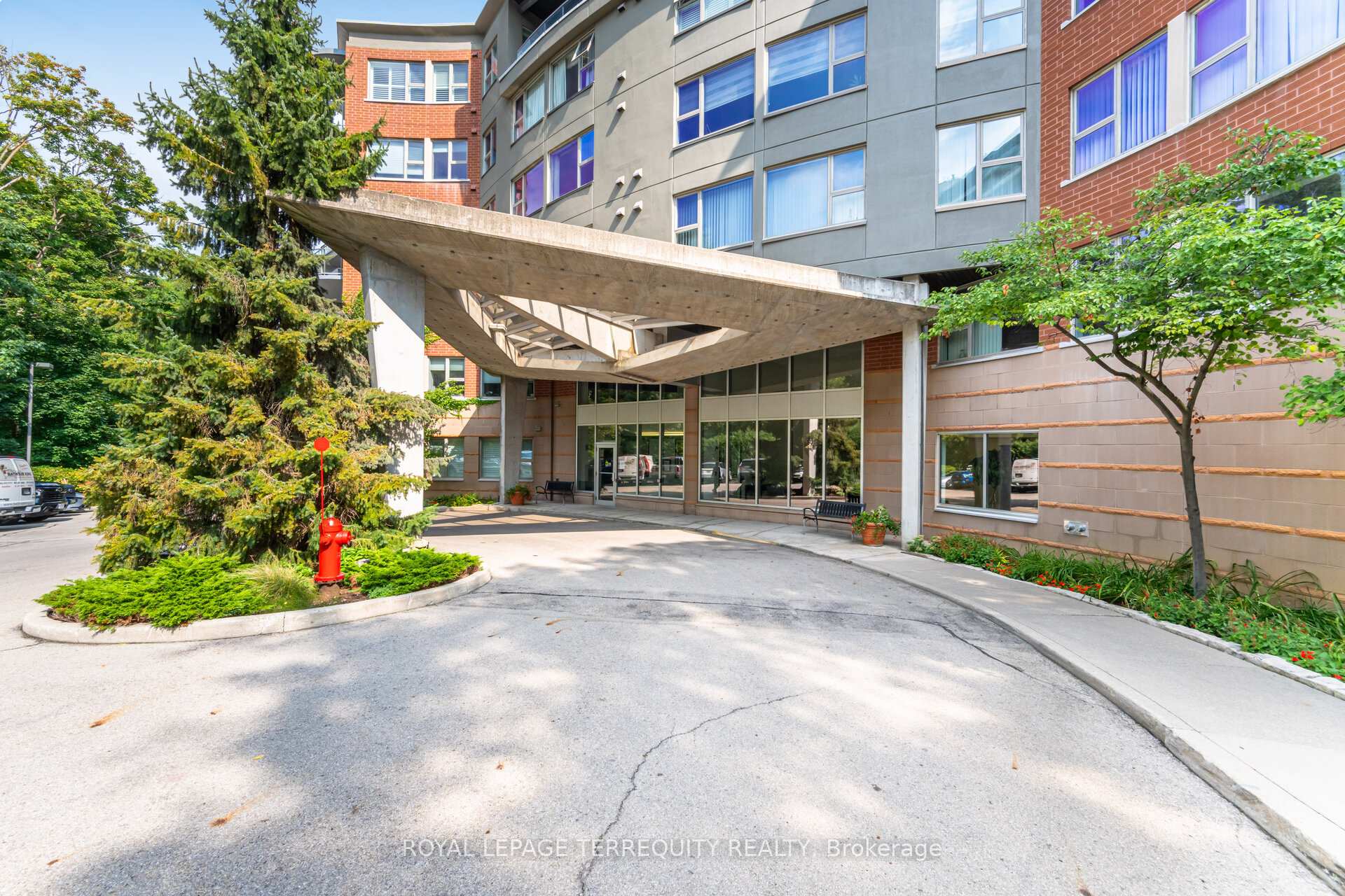 Photo 7 of Unit 204, 77 Governors Road, Hamilton, Dundas — HOMEH