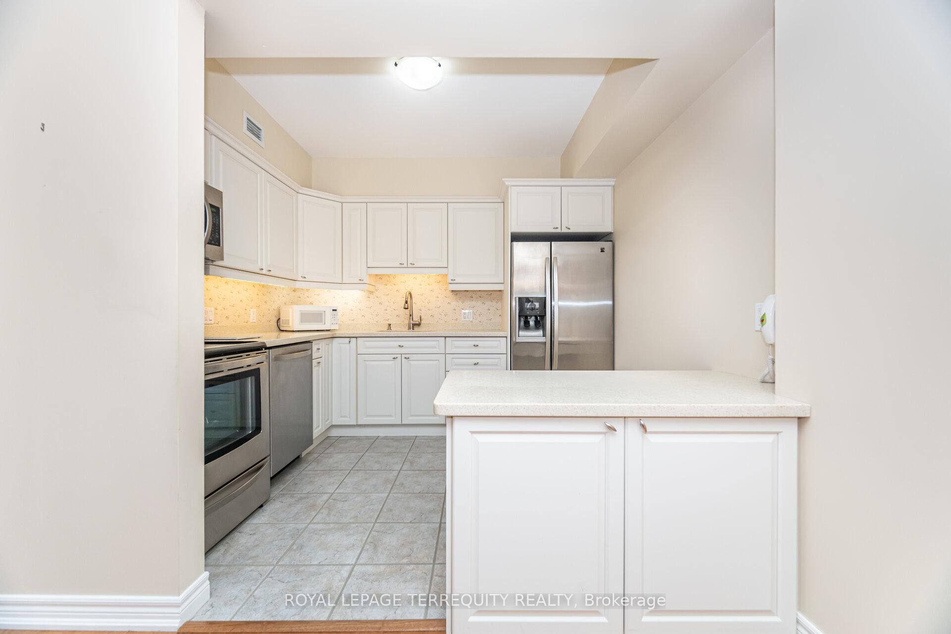 Photo 5 of Unit 204, 77 Governors Road, Hamilton, Dundas — HOMEH