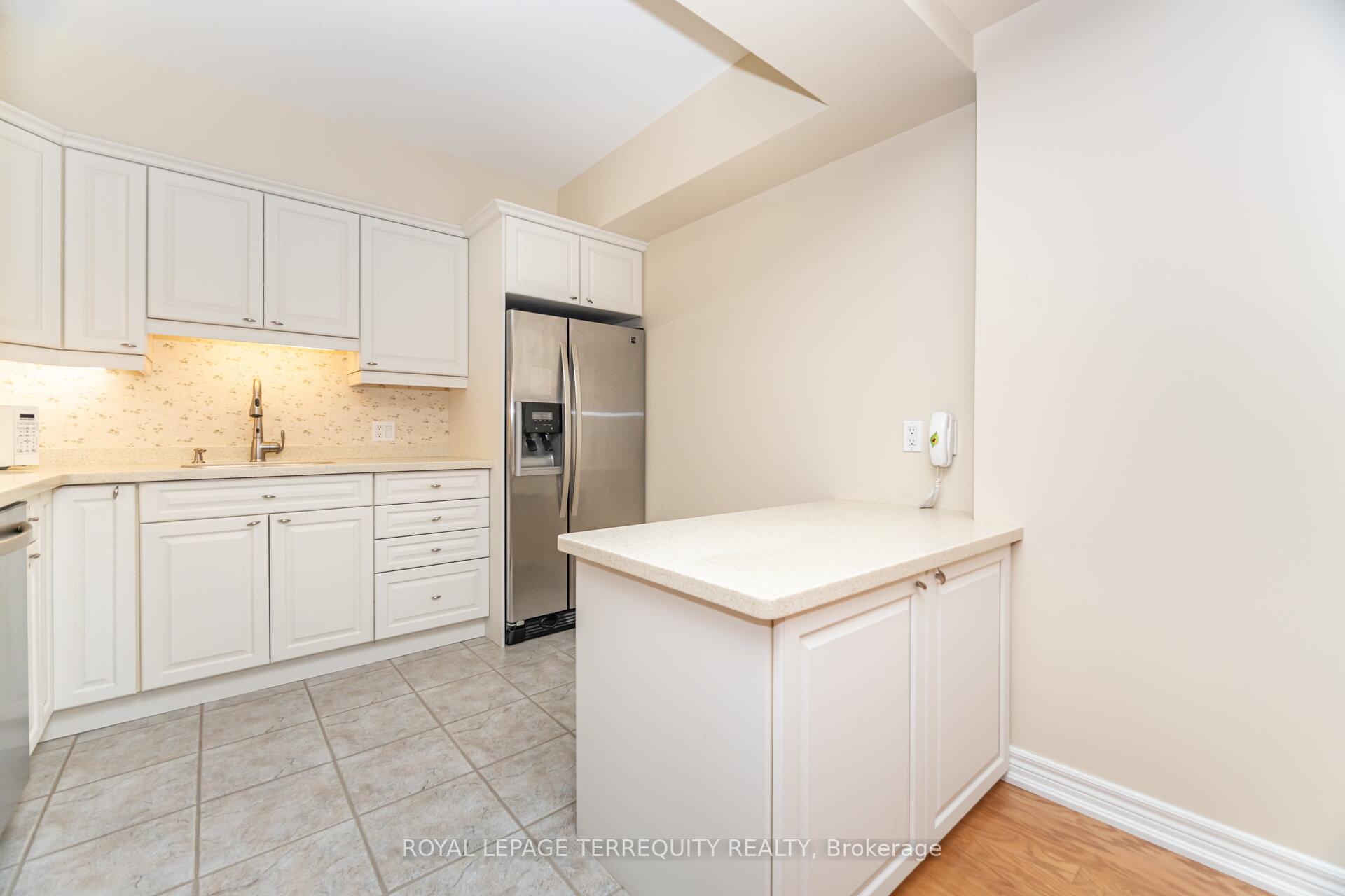 Photo 10 of Unit 204, 77 Governors Road, Hamilton, Dundas — HOMEH