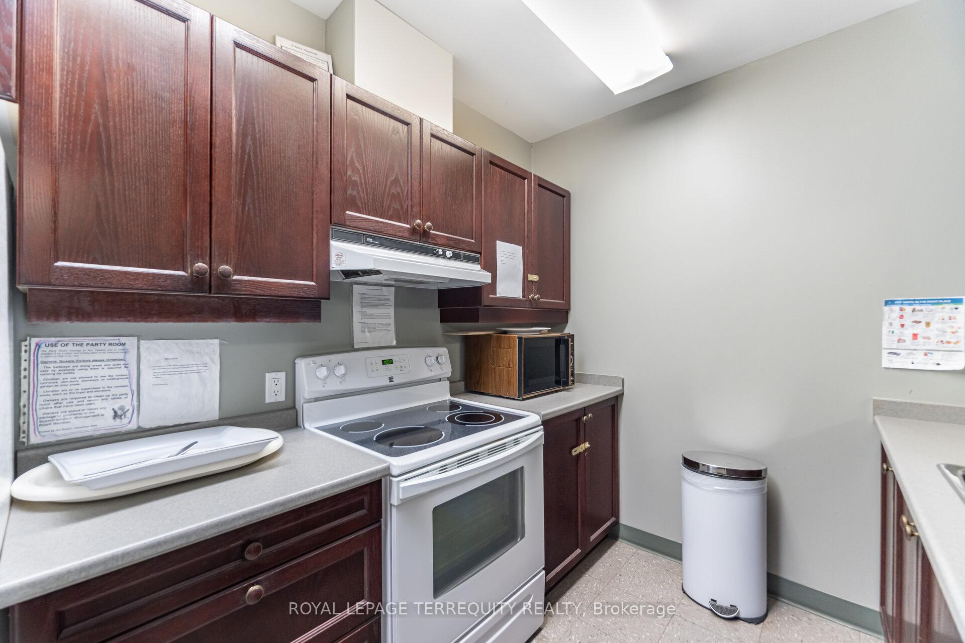 Photo 14 of Unit 204, 77 Governors Road, Hamilton, Dundas — HOMEH