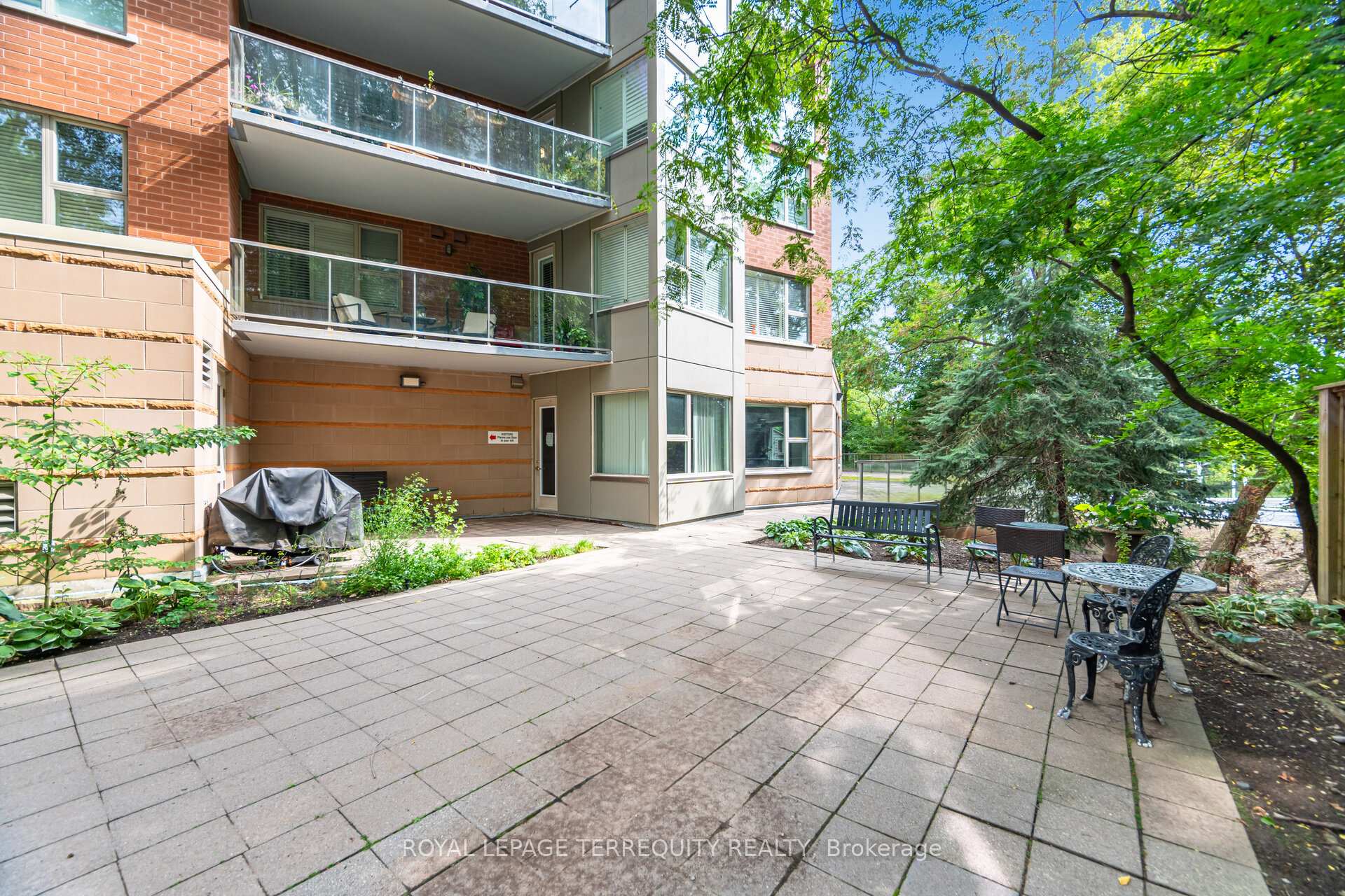 Photo 49 of Unit 204, 77 Governors Road, Hamilton, Dundas — HOMEH