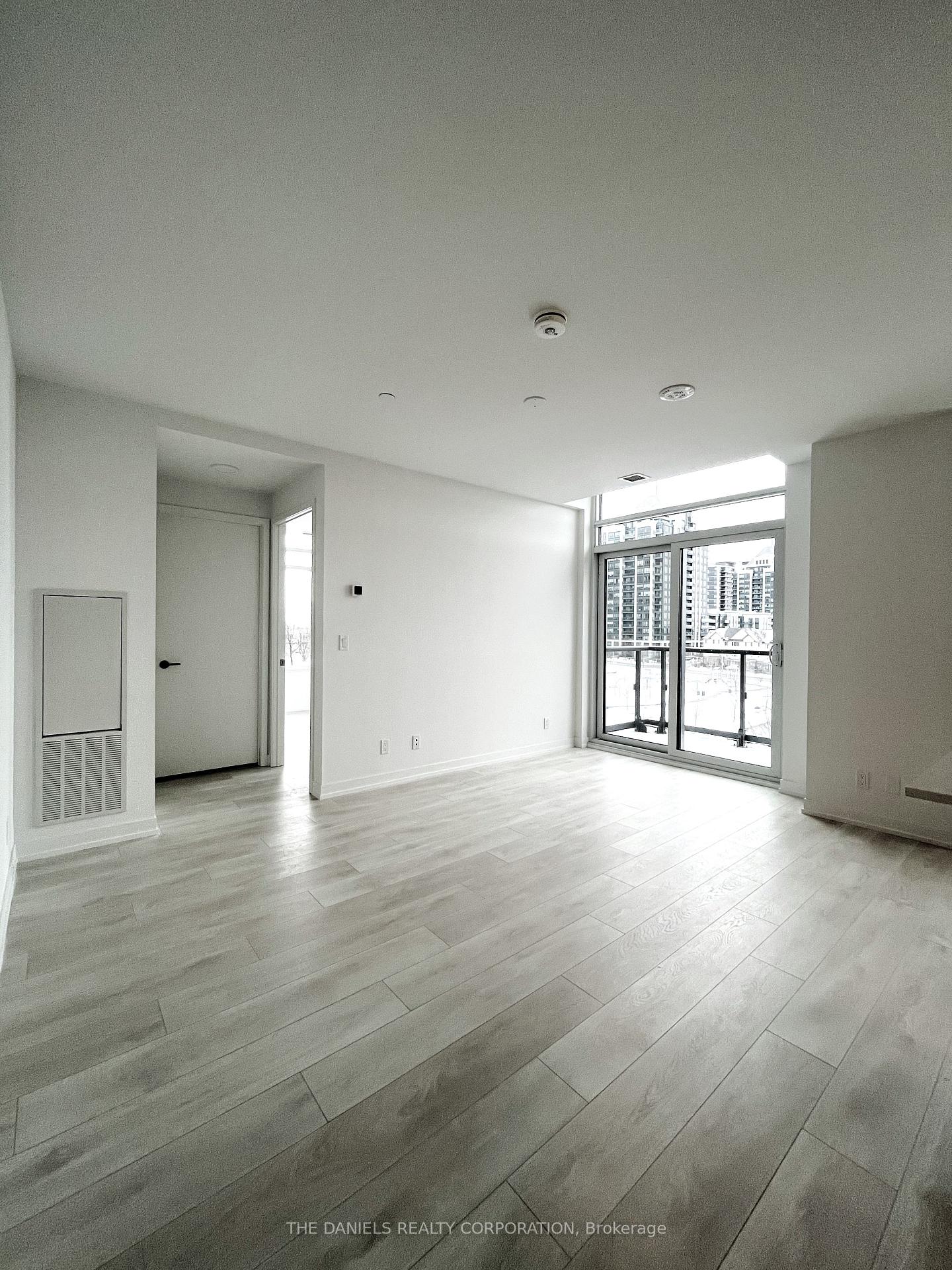 Photo 4 of Unit 524, 8 Beverley Glen Boulevard, Vaughan, Beverley Glen — HOMEH