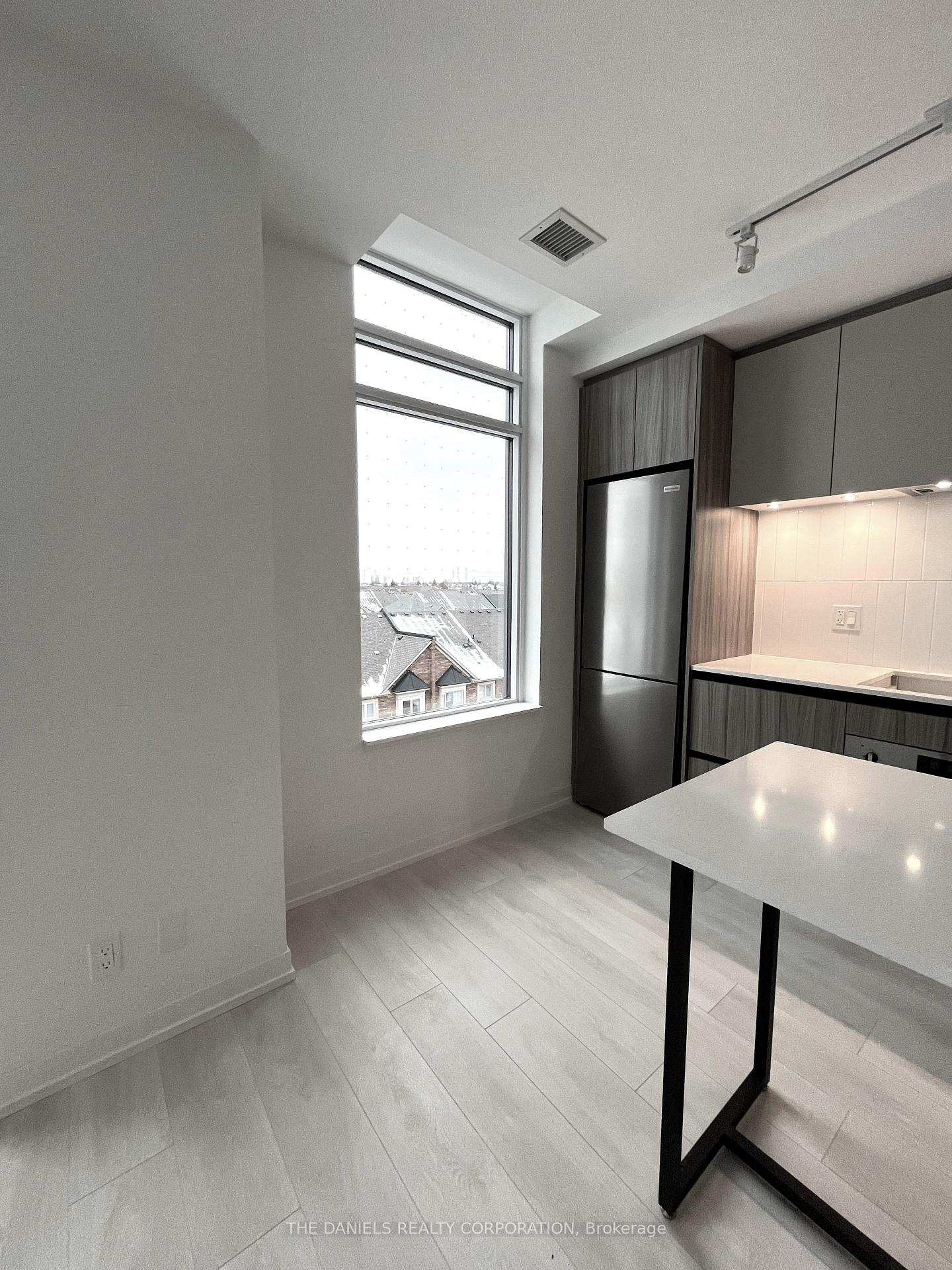 Photo 6 of Unit 524, 8 Beverley Glen Boulevard, Vaughan, Beverley Glen — HOMEH