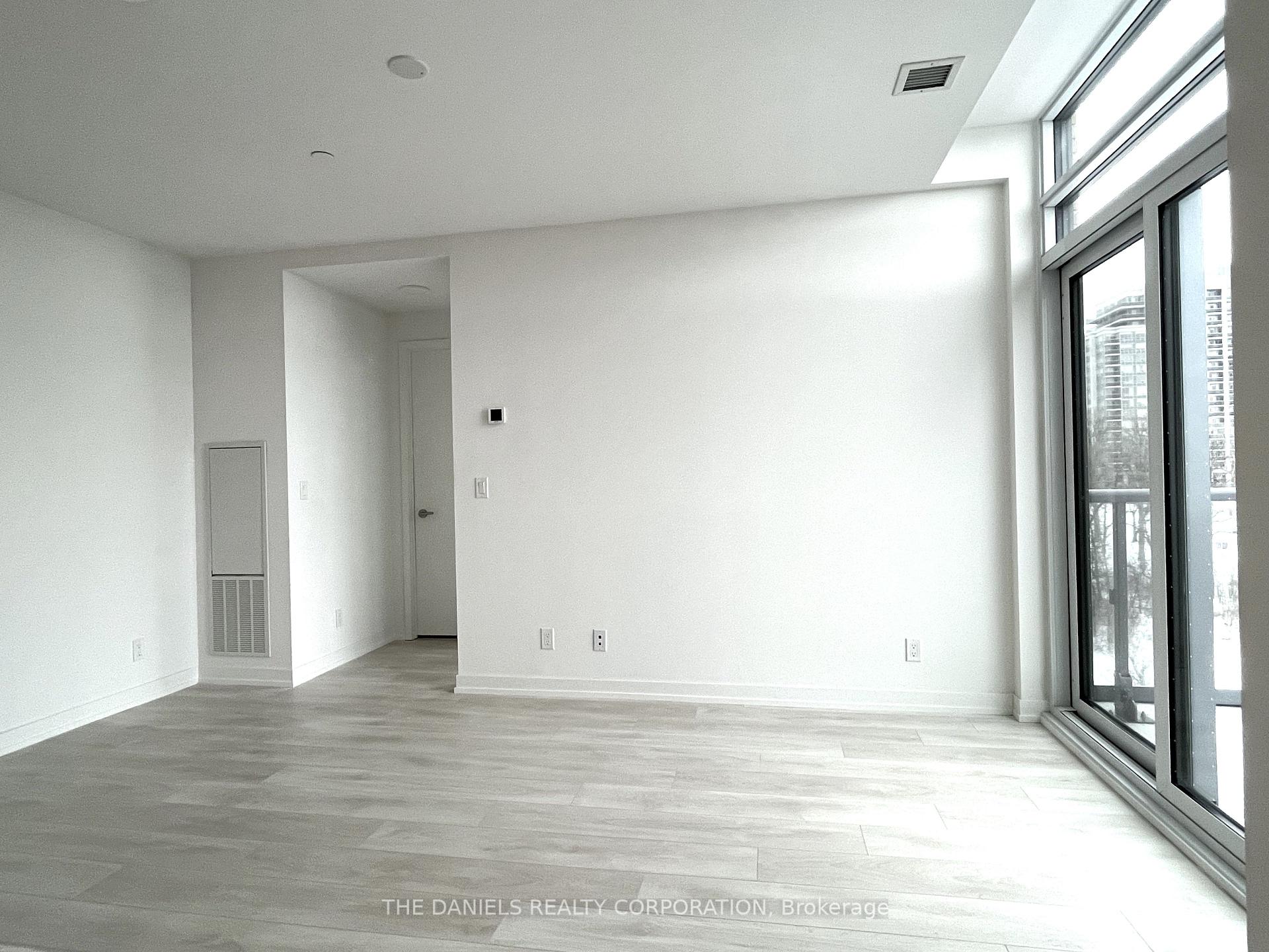 Photo 10 of Unit 524, 8 Beverley Glen Boulevard, Vaughan, Beverley Glen — HOMEH