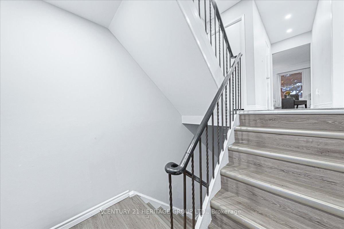 Photo 4 of Unit 45, 318 Simonston Boulevard, Markham, German Mills — HOMEH
