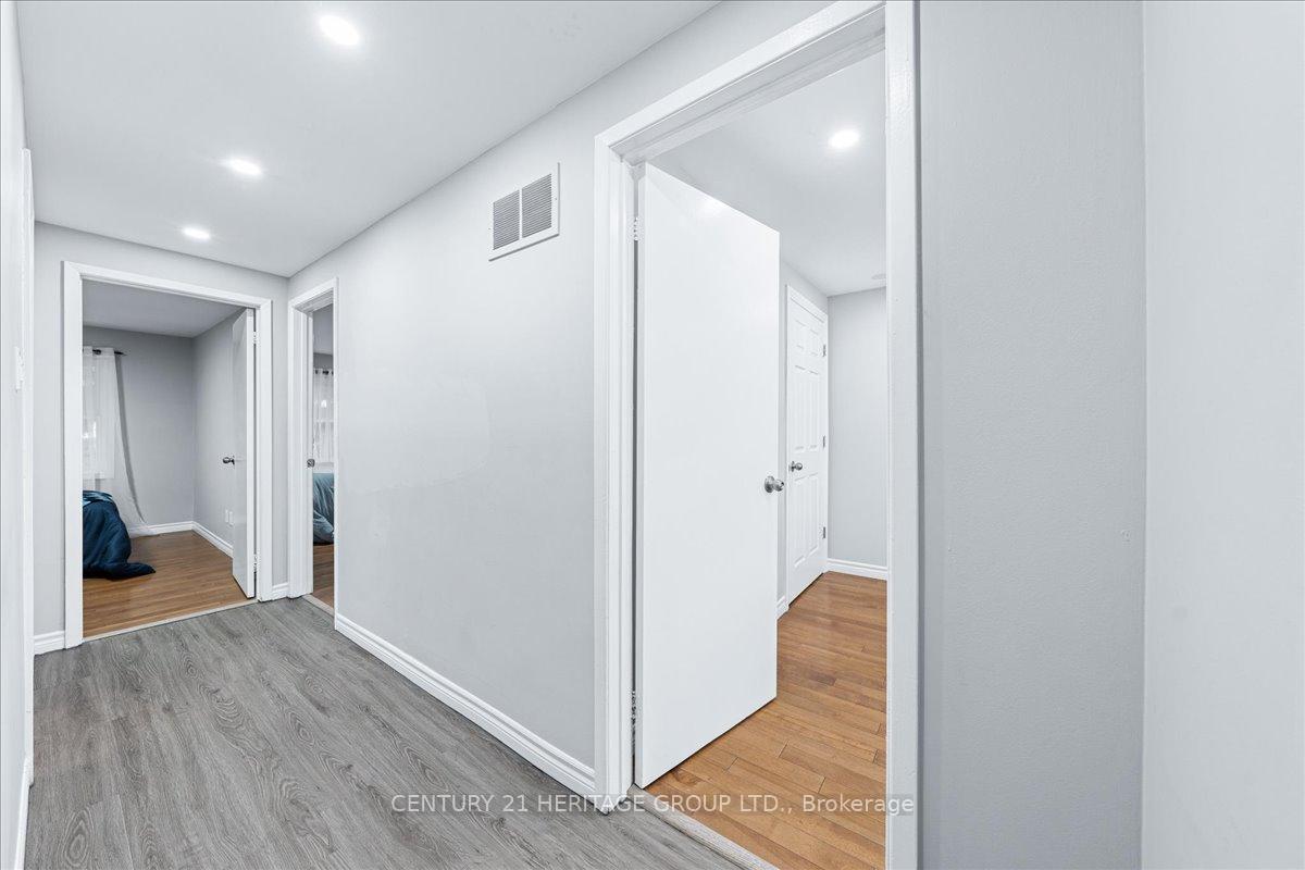 Photo 25 of Unit 45, 318 Simonston Boulevard, Markham, German Mills — HOMEH